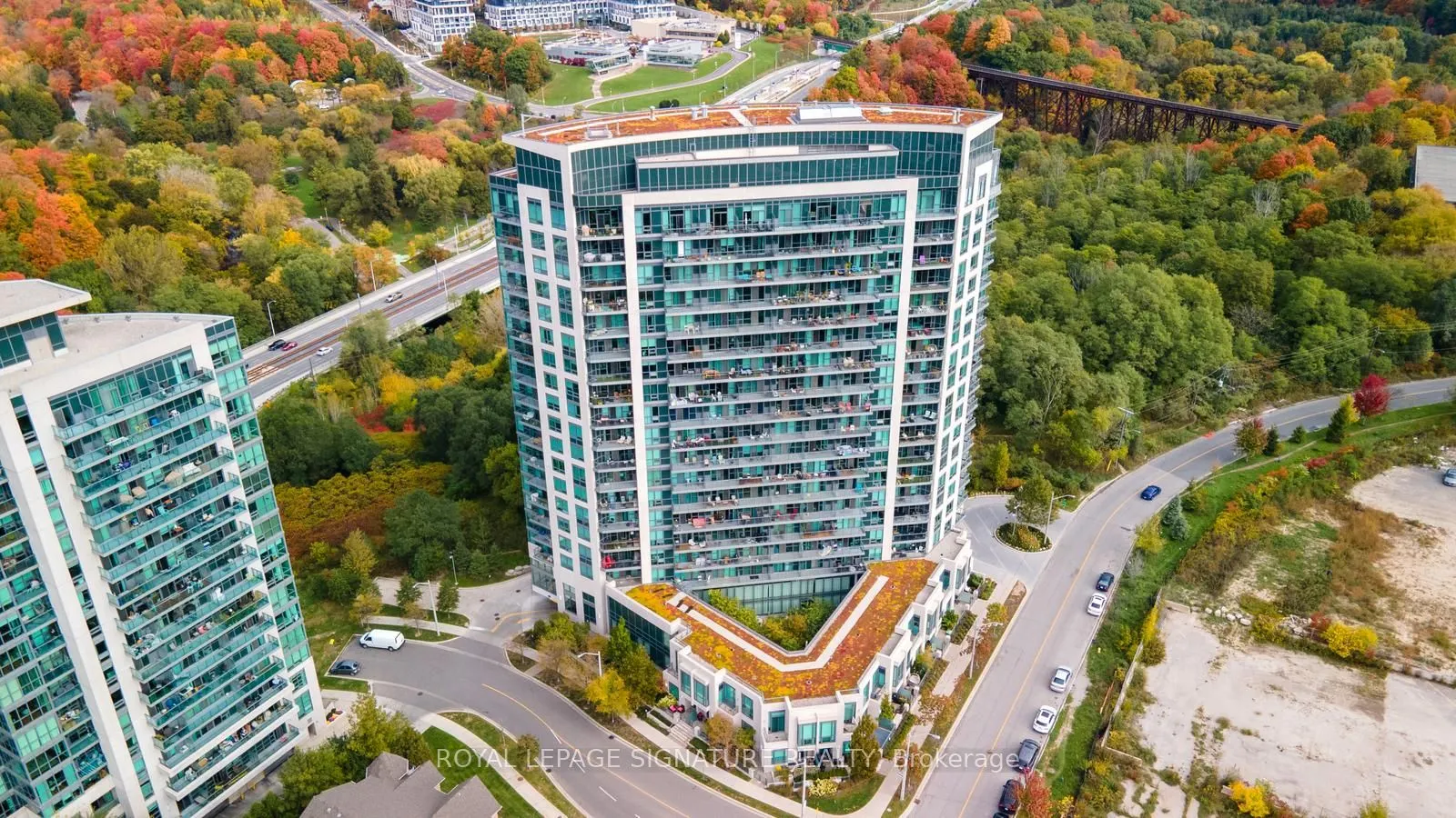 160 Vanderhoof Avenue, #504