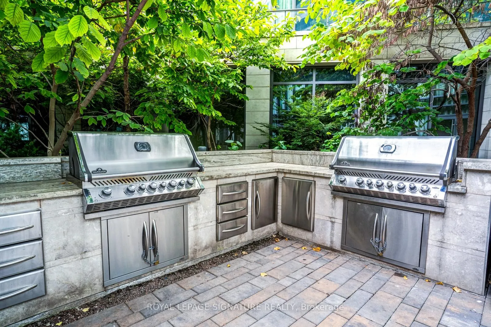 160 Vanderhoof Avenue, #504