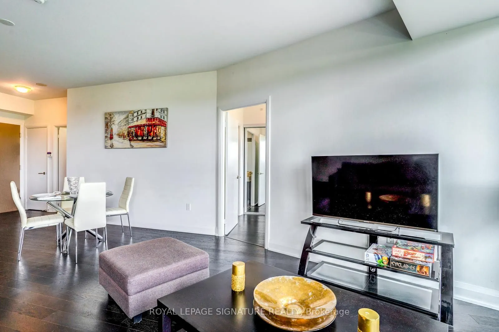 160 Vanderhoof Avenue, #504