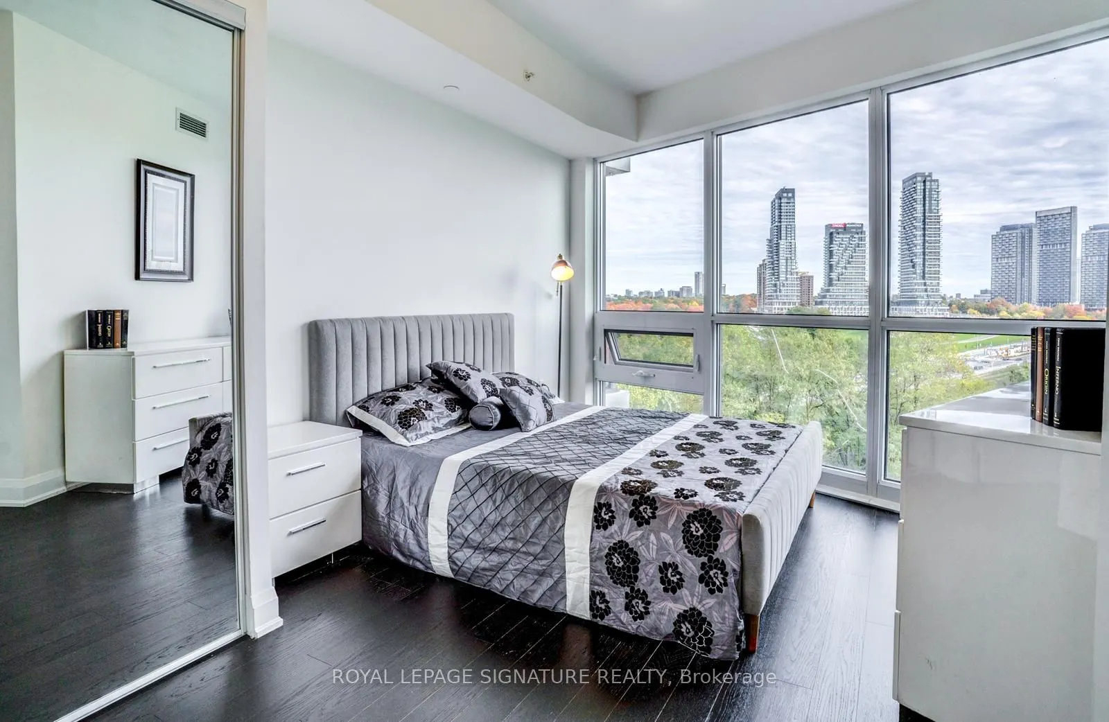 160 Vanderhoof Avenue, #504