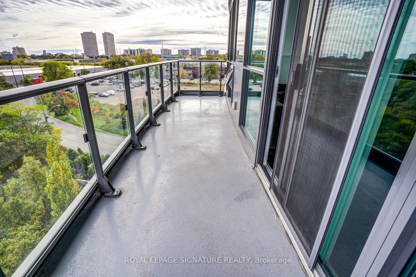 160 Vanderhoof Avenue, #504