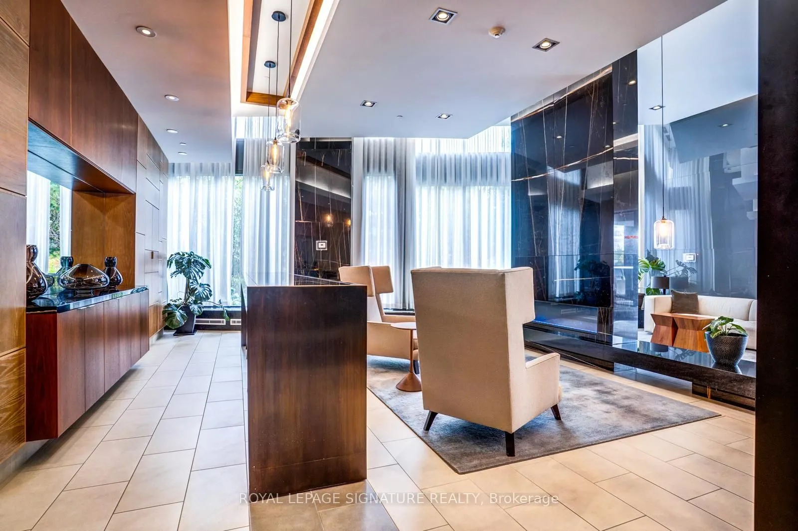 160 Vanderhoof Avenue, #504