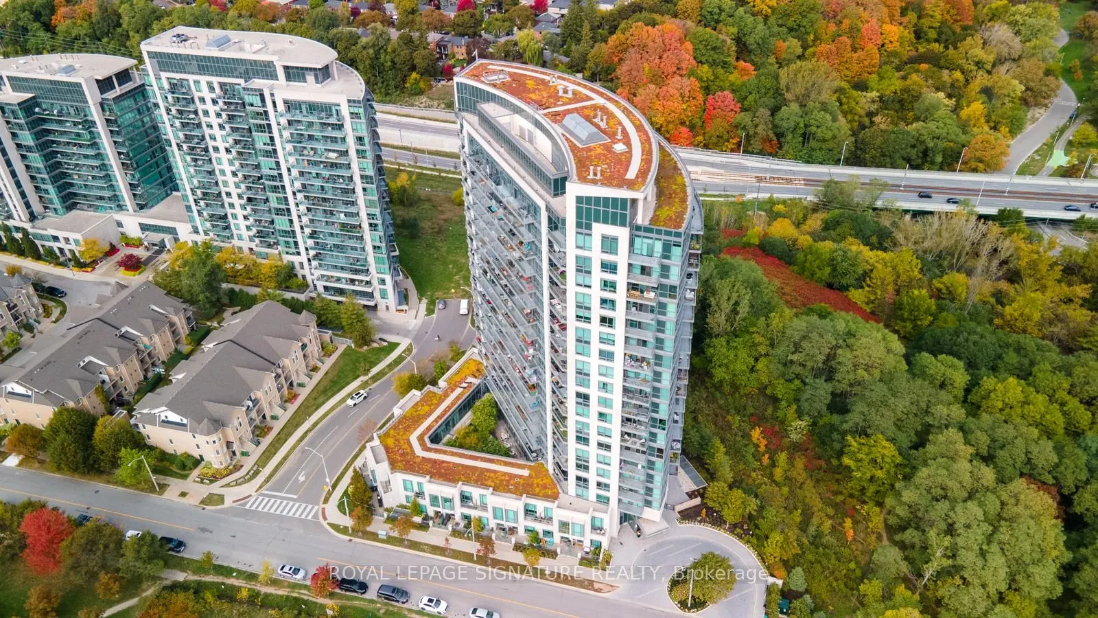 160 Vanderhoof Avenue, #504