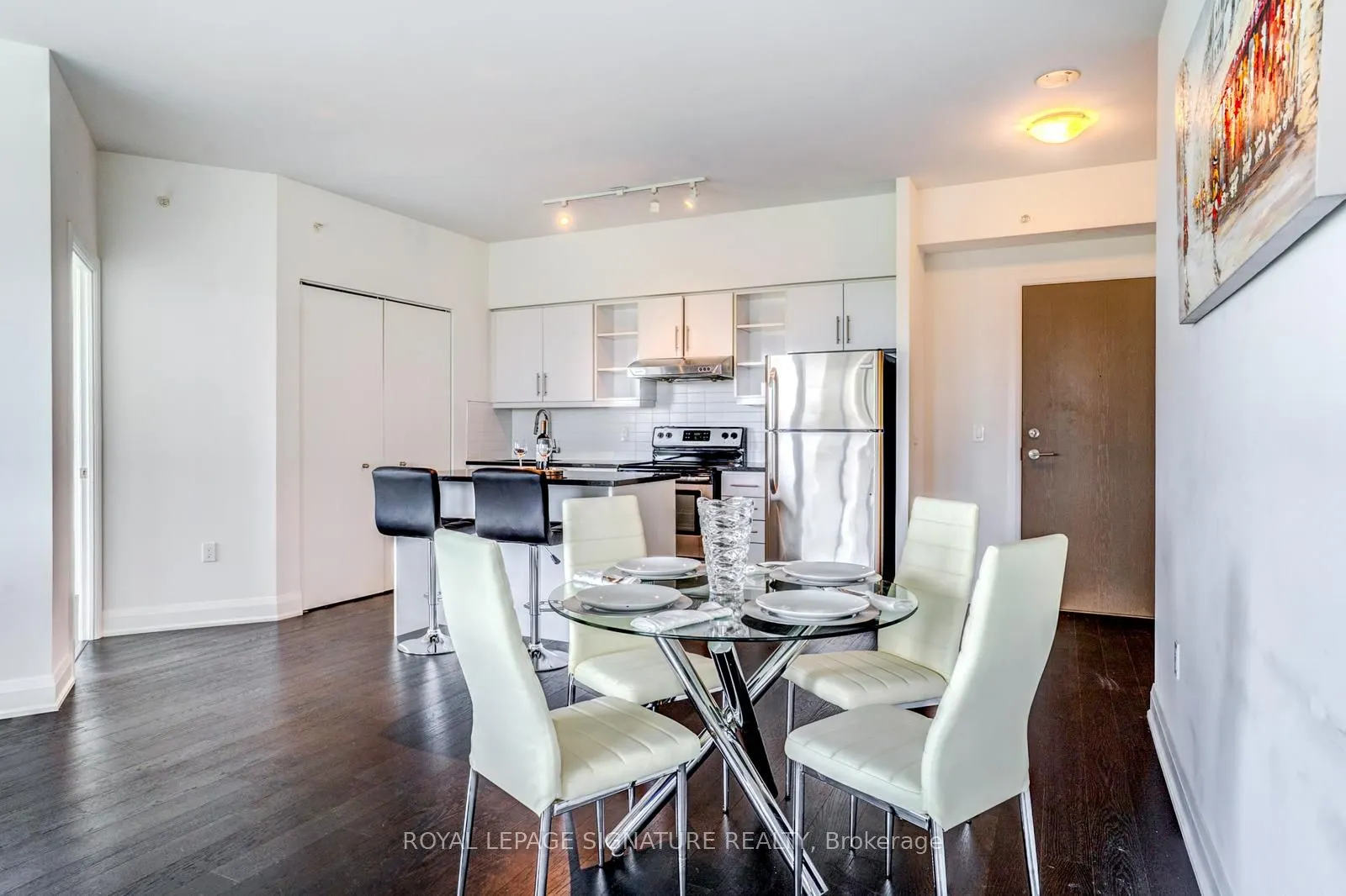 160 Vanderhoof Avenue, #504