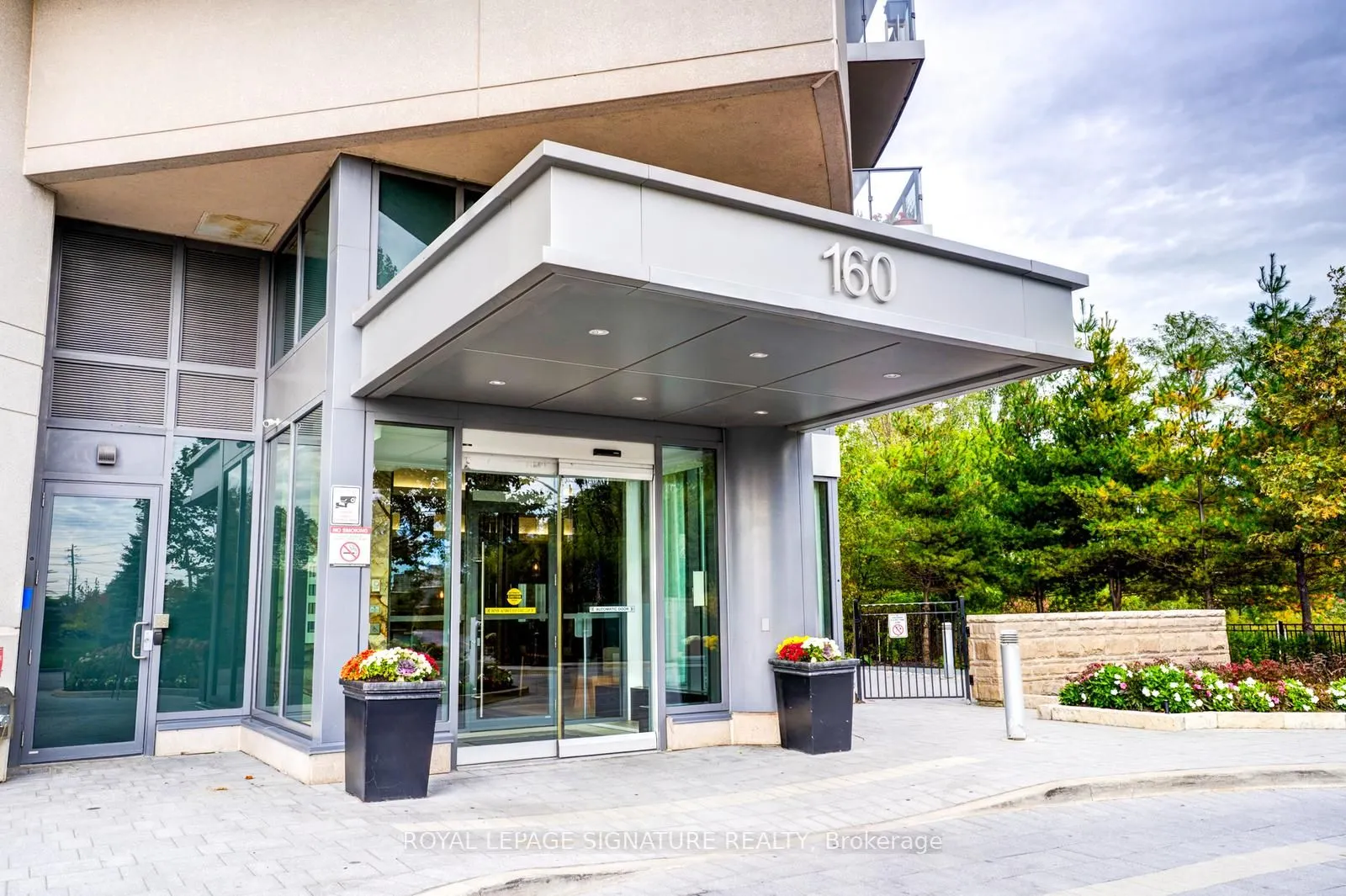 160 Vanderhoof Avenue, #504