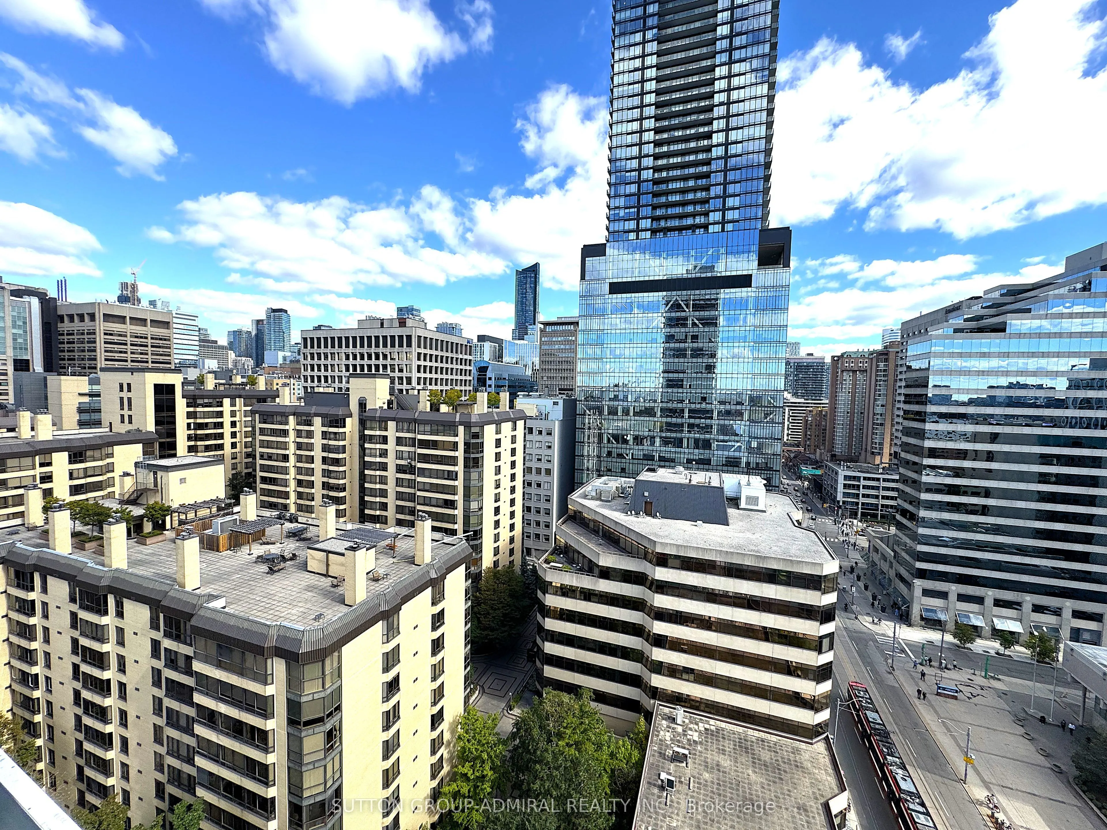 280 Dundas Street W, #1505
