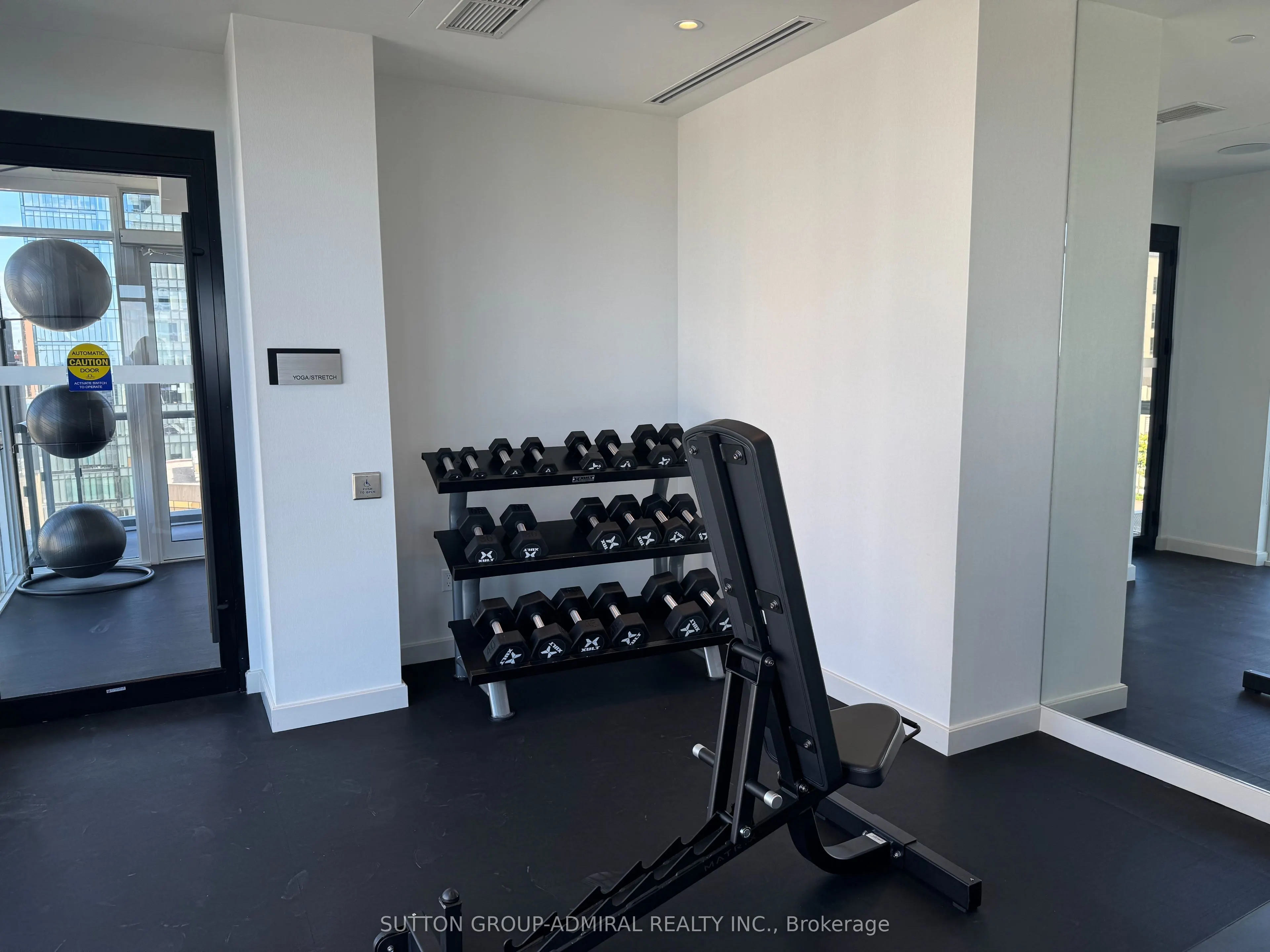 280 Dundas Street W, #1505