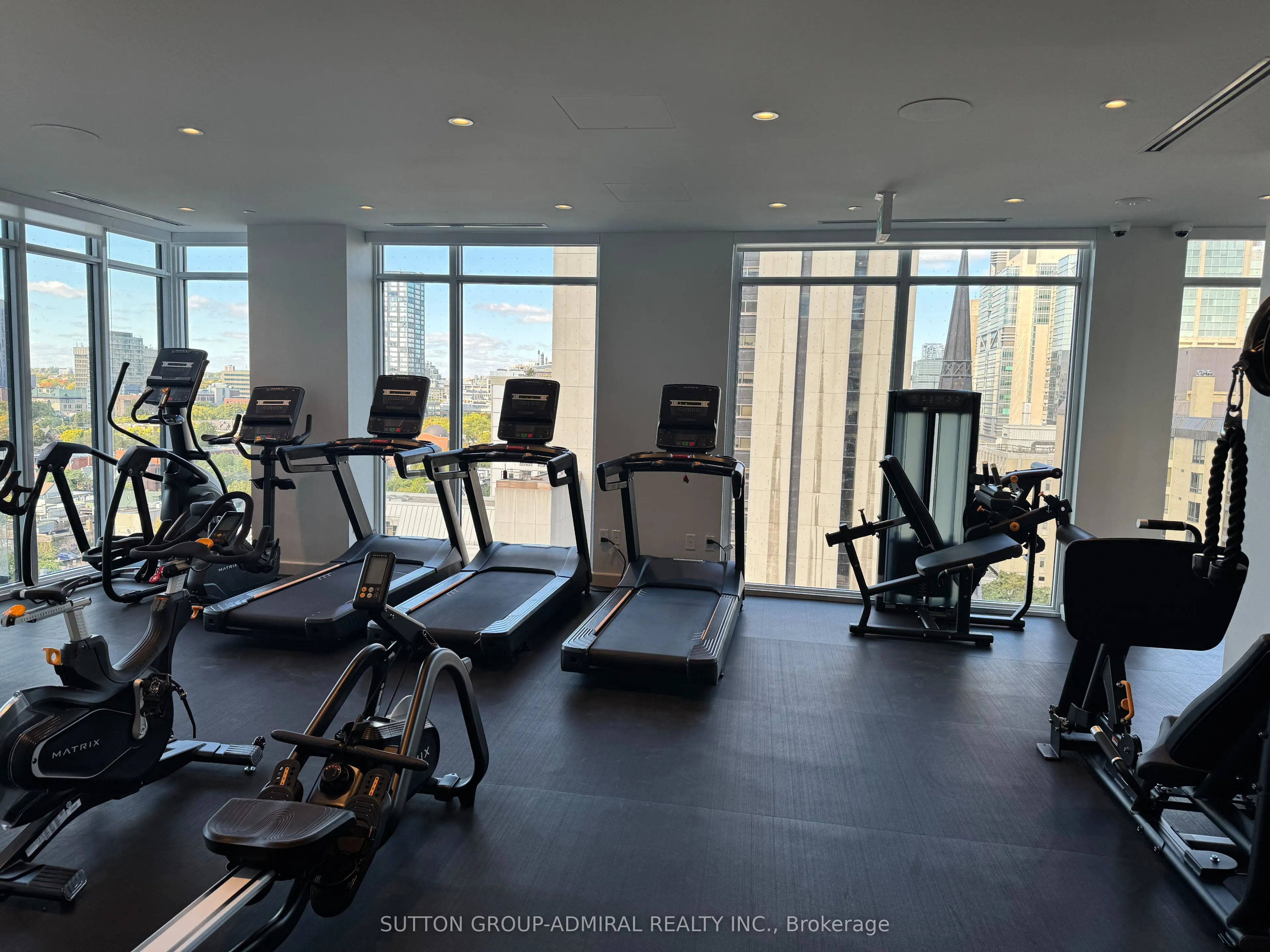 280 Dundas Street W, #1505