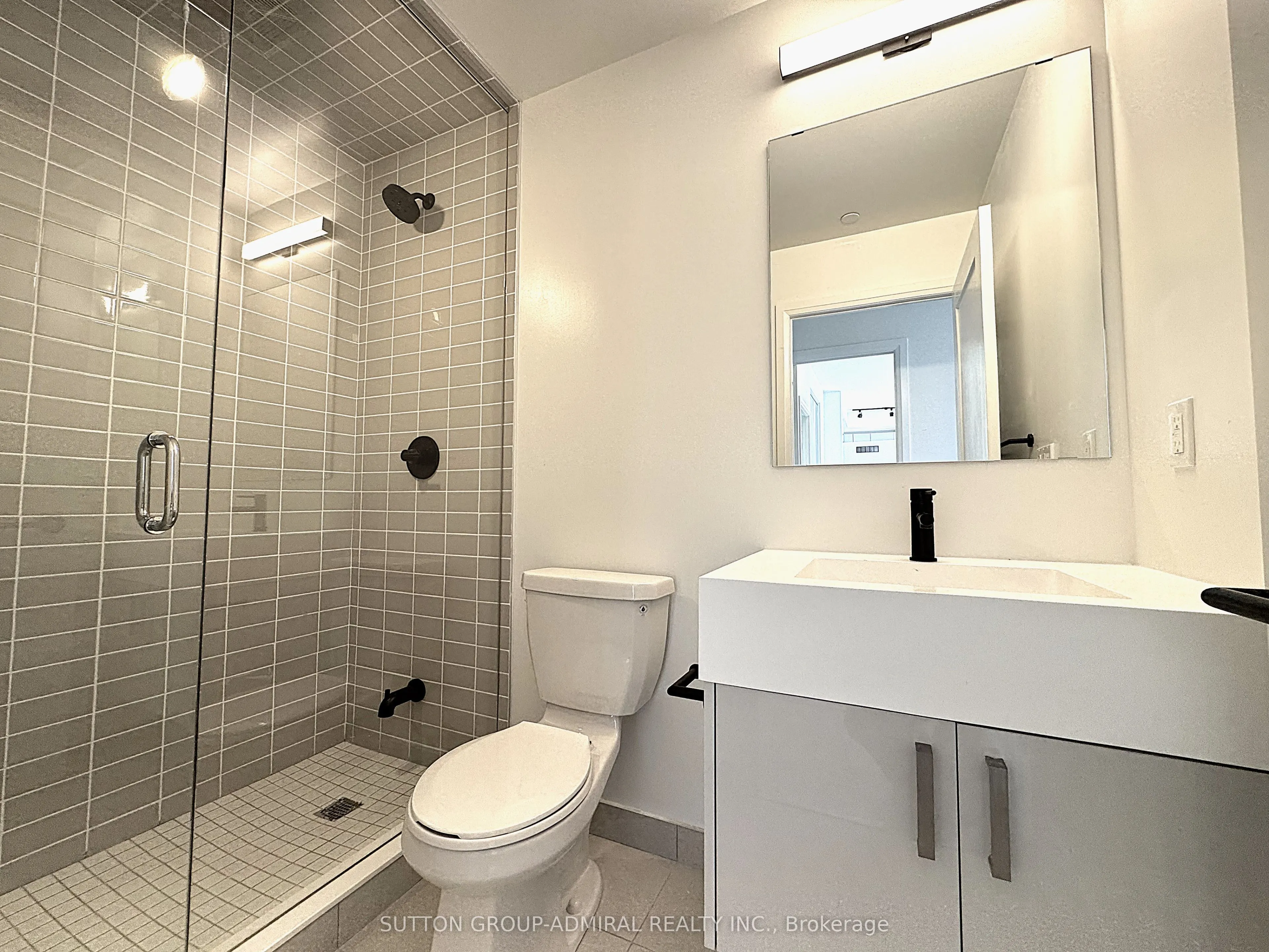 280 Dundas Street W, #1505