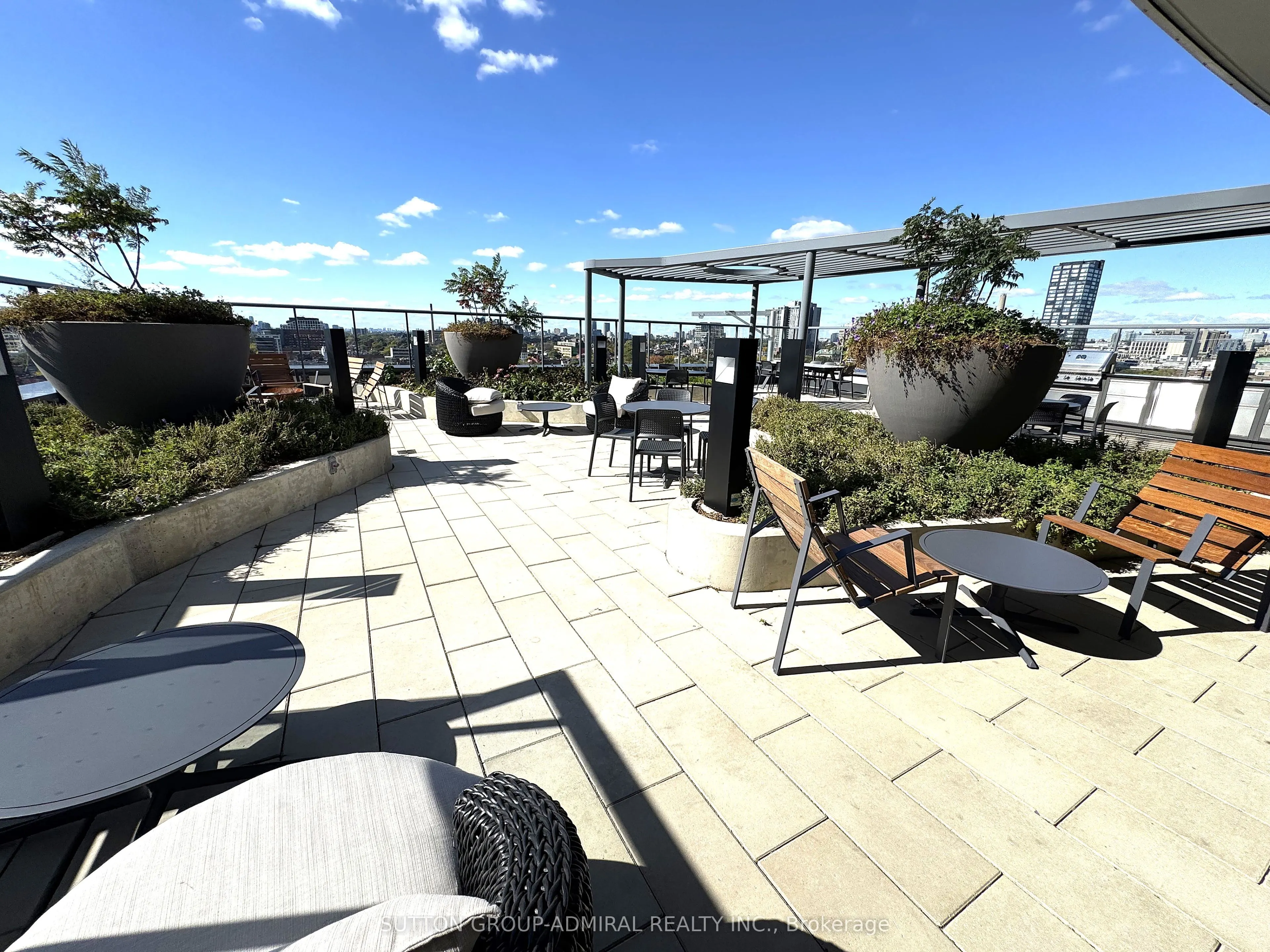 280 Dundas Street W, #1505