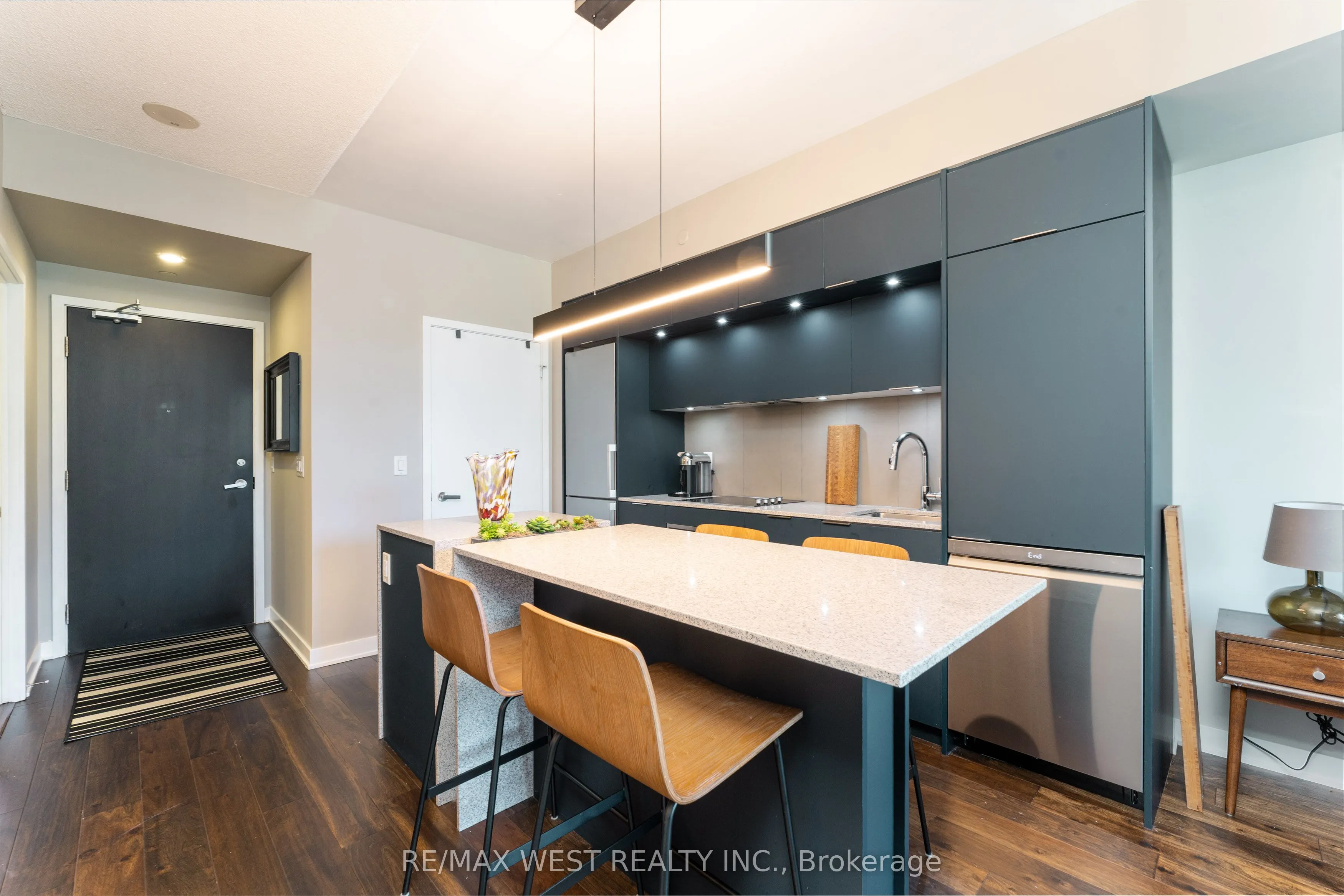 170 Sumach Street, #507