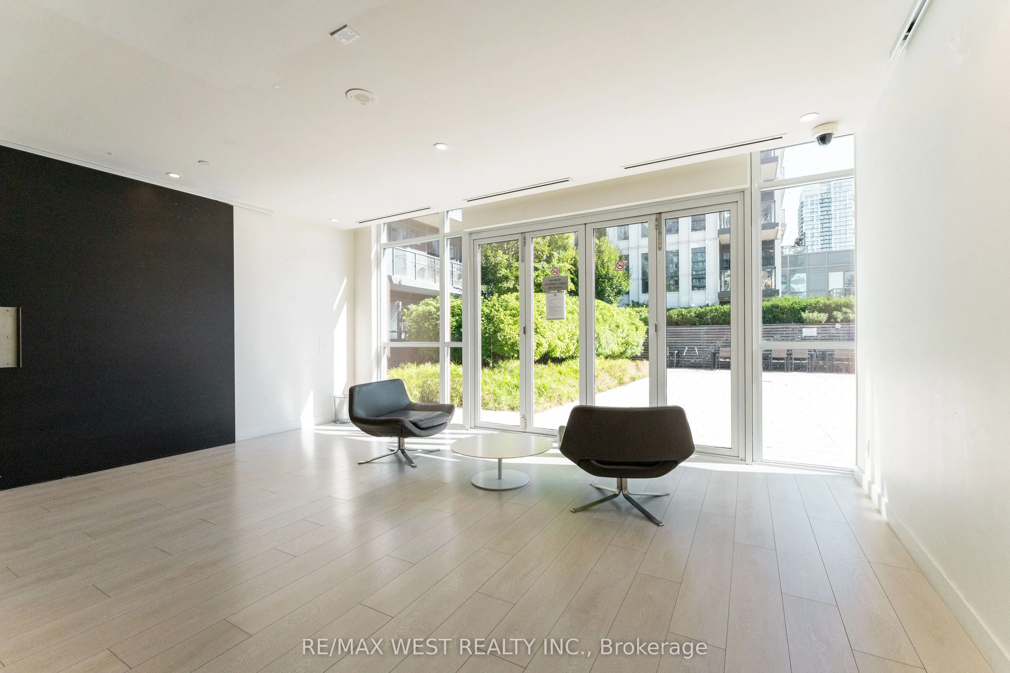 170 Sumach Street, #507