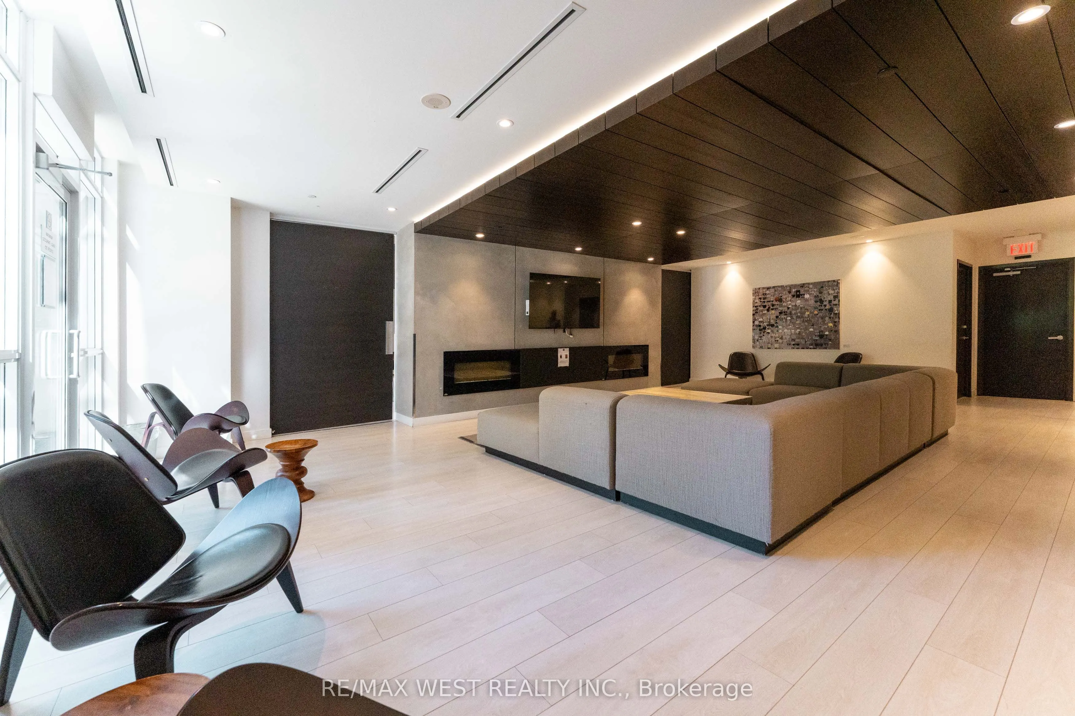 170 Sumach Street, #507