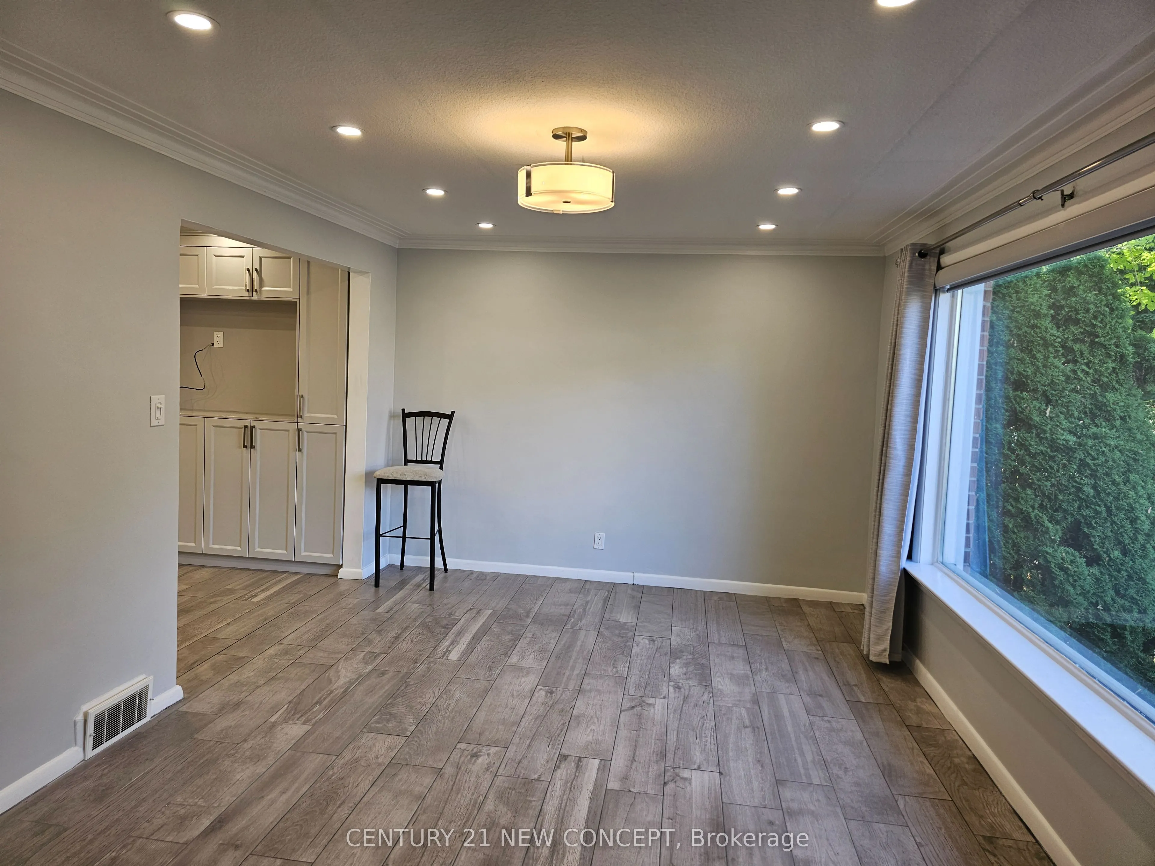 59 Madawaska Avenue
