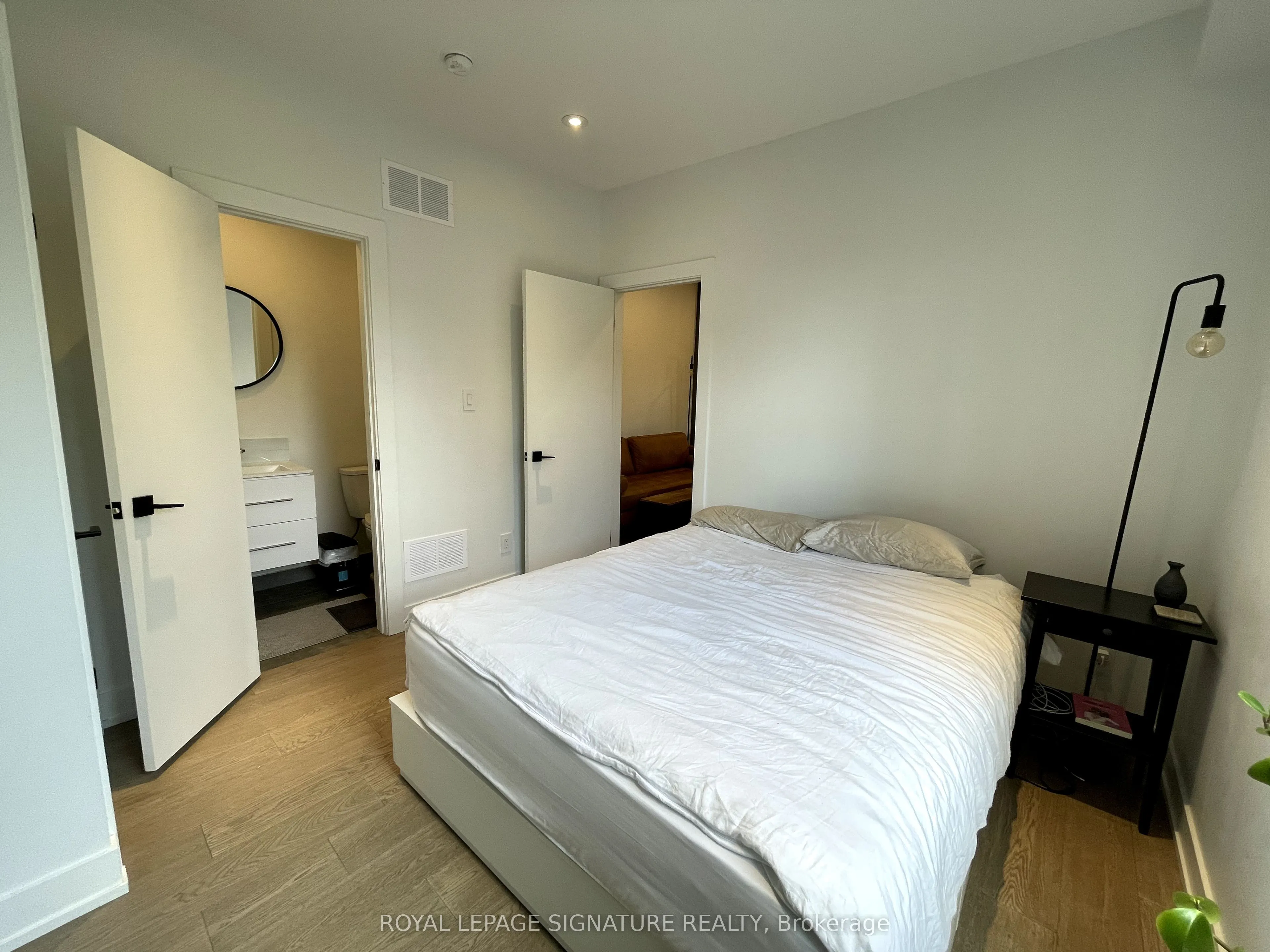 17 Claremont Street, #Back