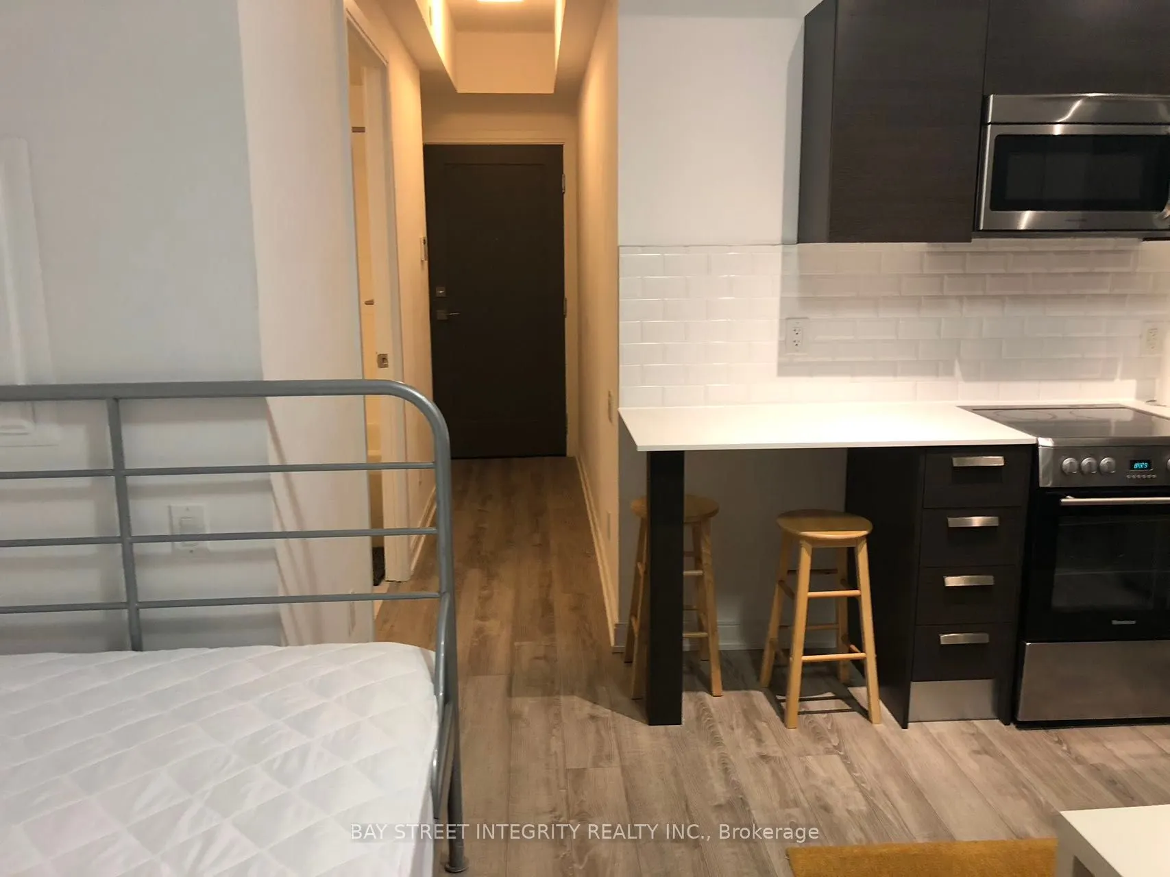 42 Charles Street E, #1806