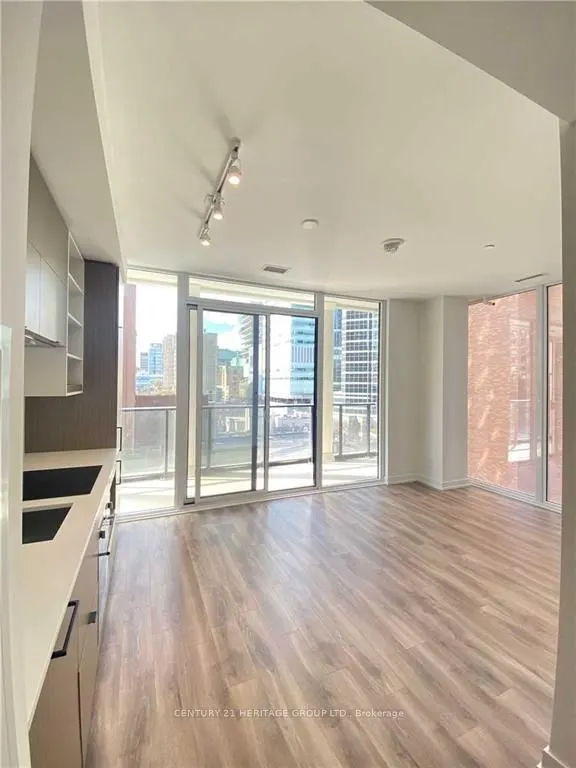20 Edward Street, #514