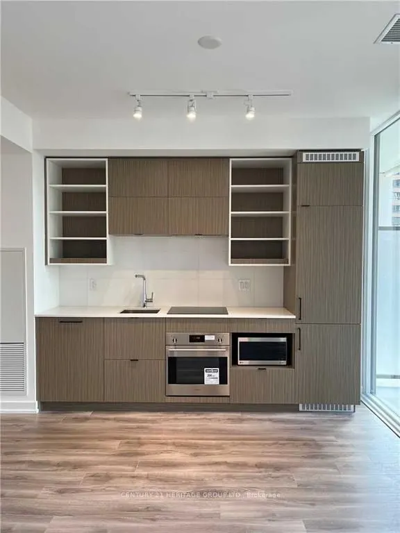 20 Edward Street, #514