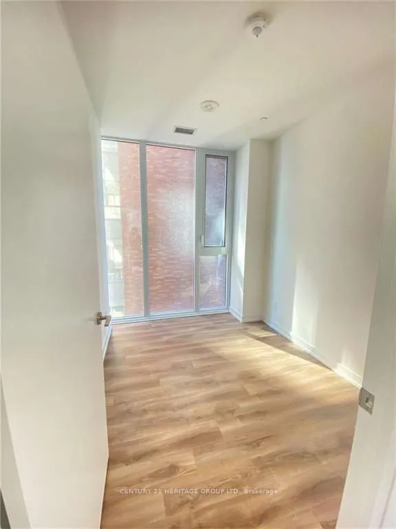 20 Edward Street, #514