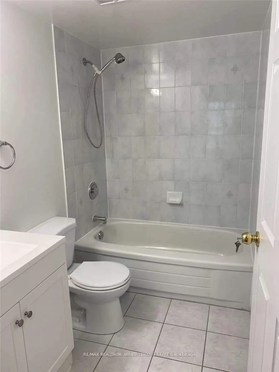 39 Pemberton Avenue, #1002