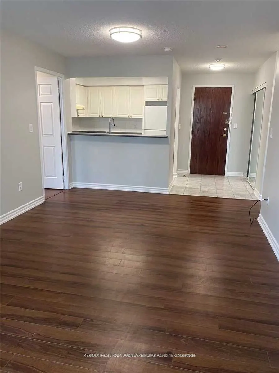 39 Pemberton Avenue, #1002