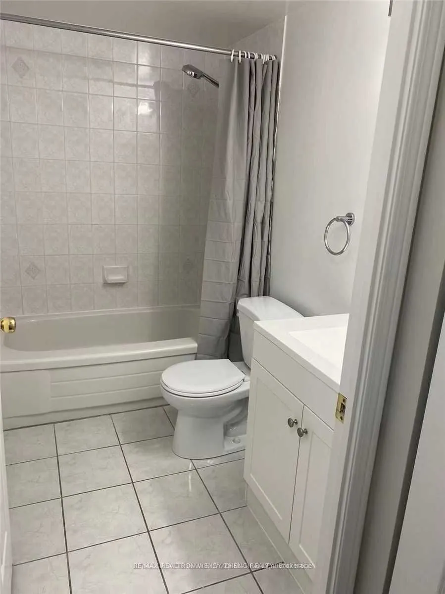 39 Pemberton Avenue, #1002