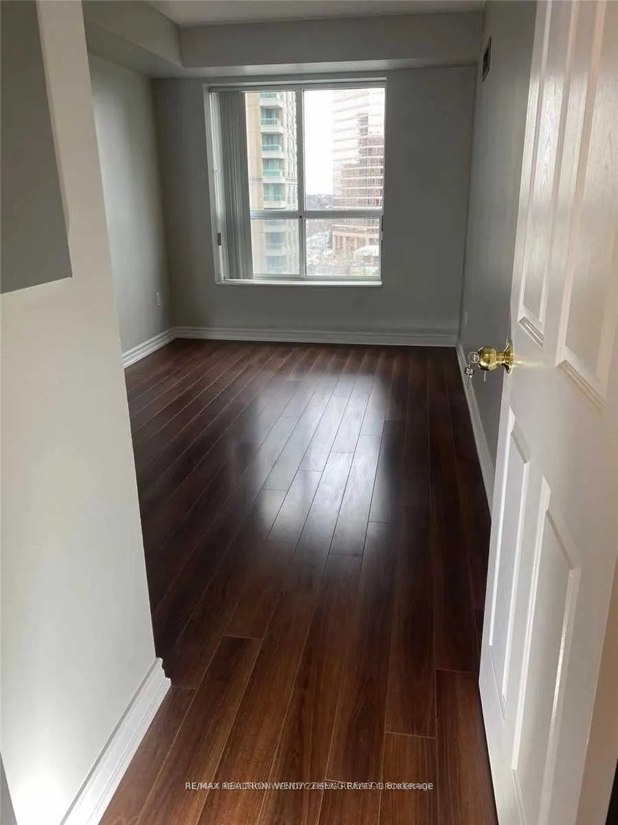 39 Pemberton Avenue, #1002