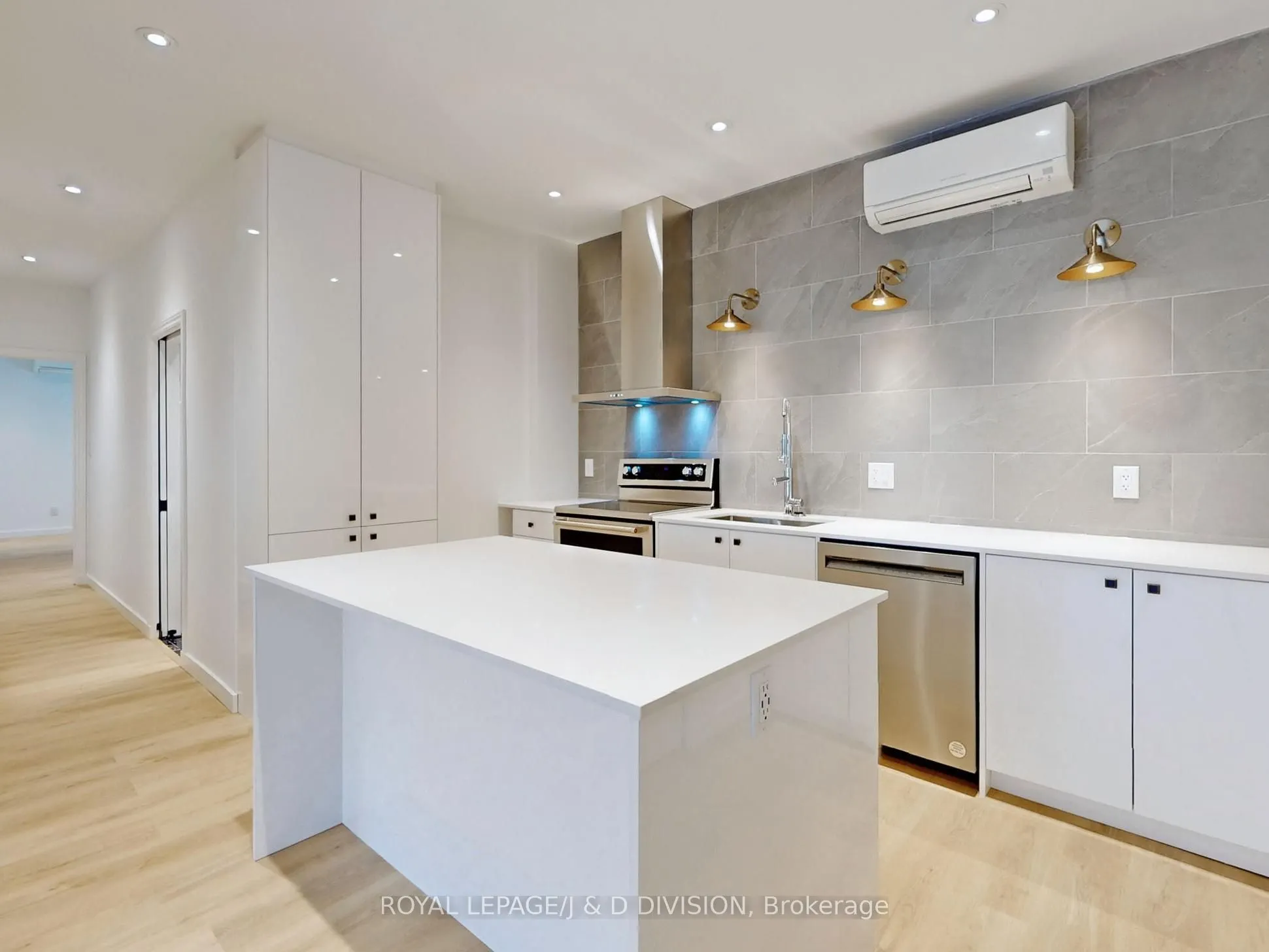 17 Humewood Drive, #2
