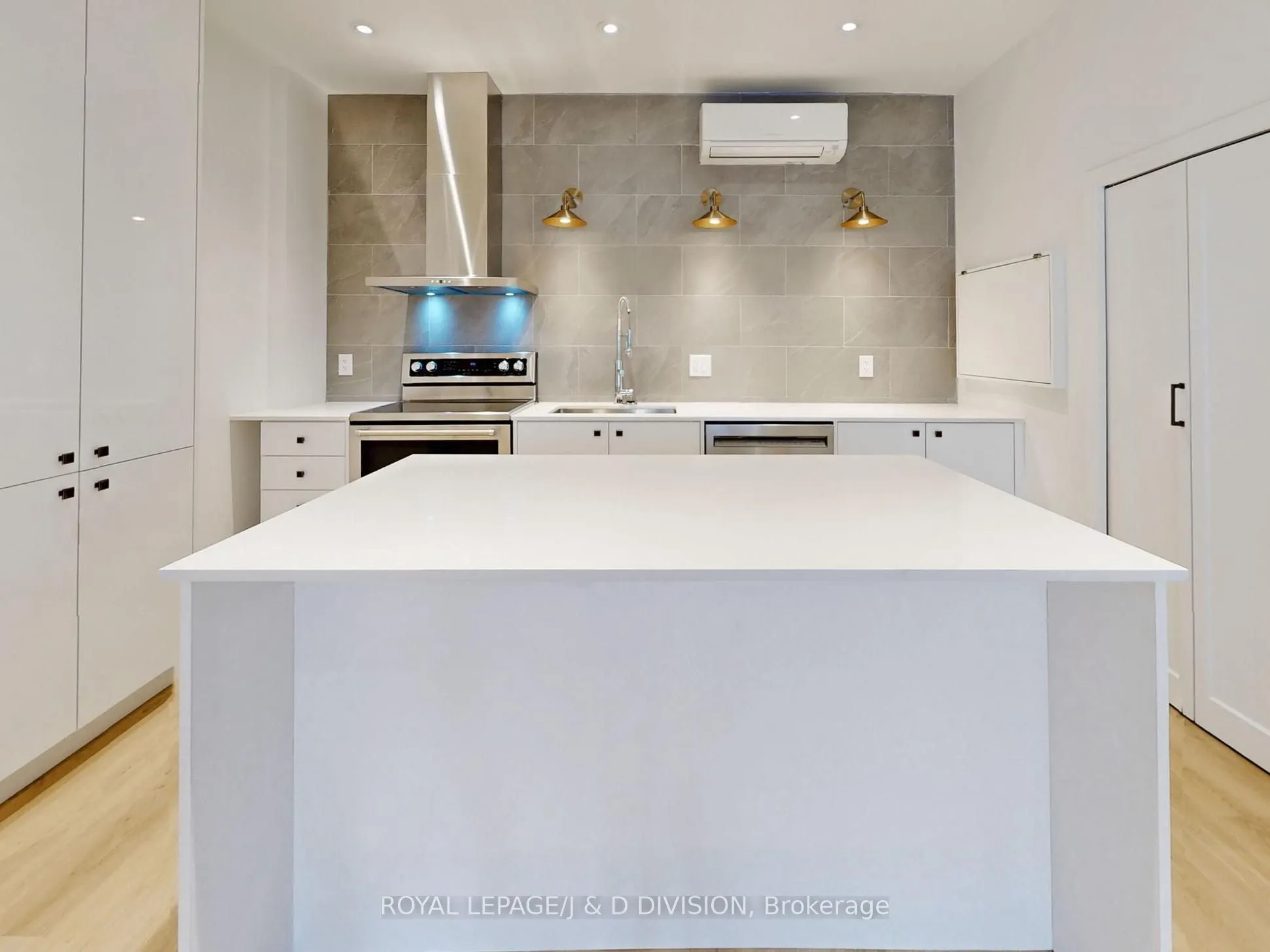17 Humewood Drive, #2