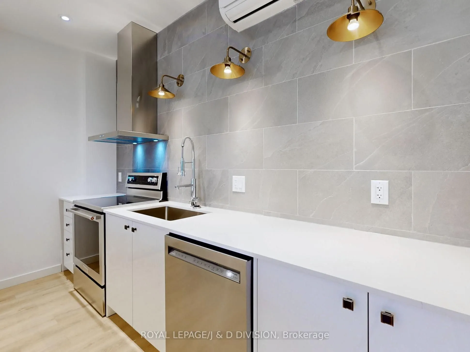 17 Humewood Drive, #2