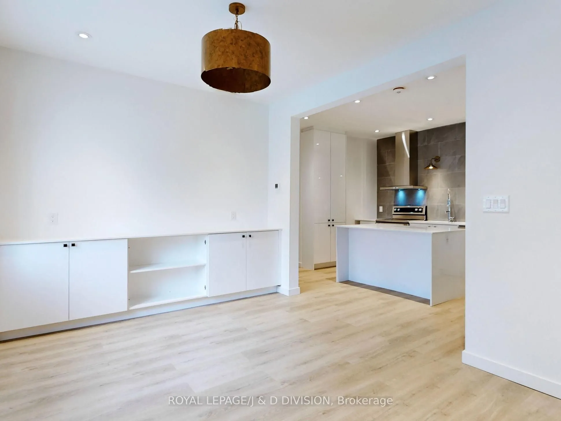 17 Humewood Drive, #2