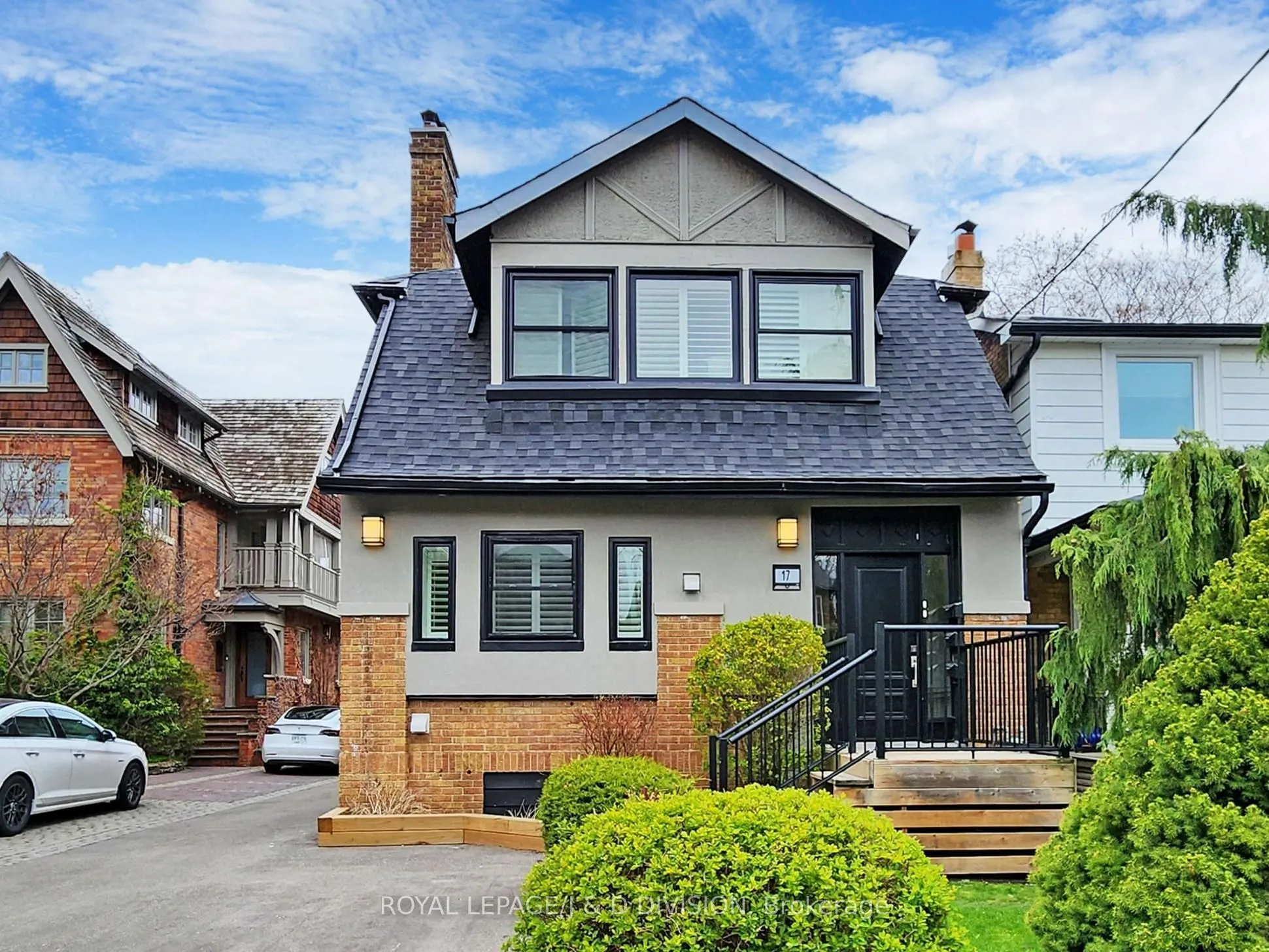17 Humewood Drive, #2