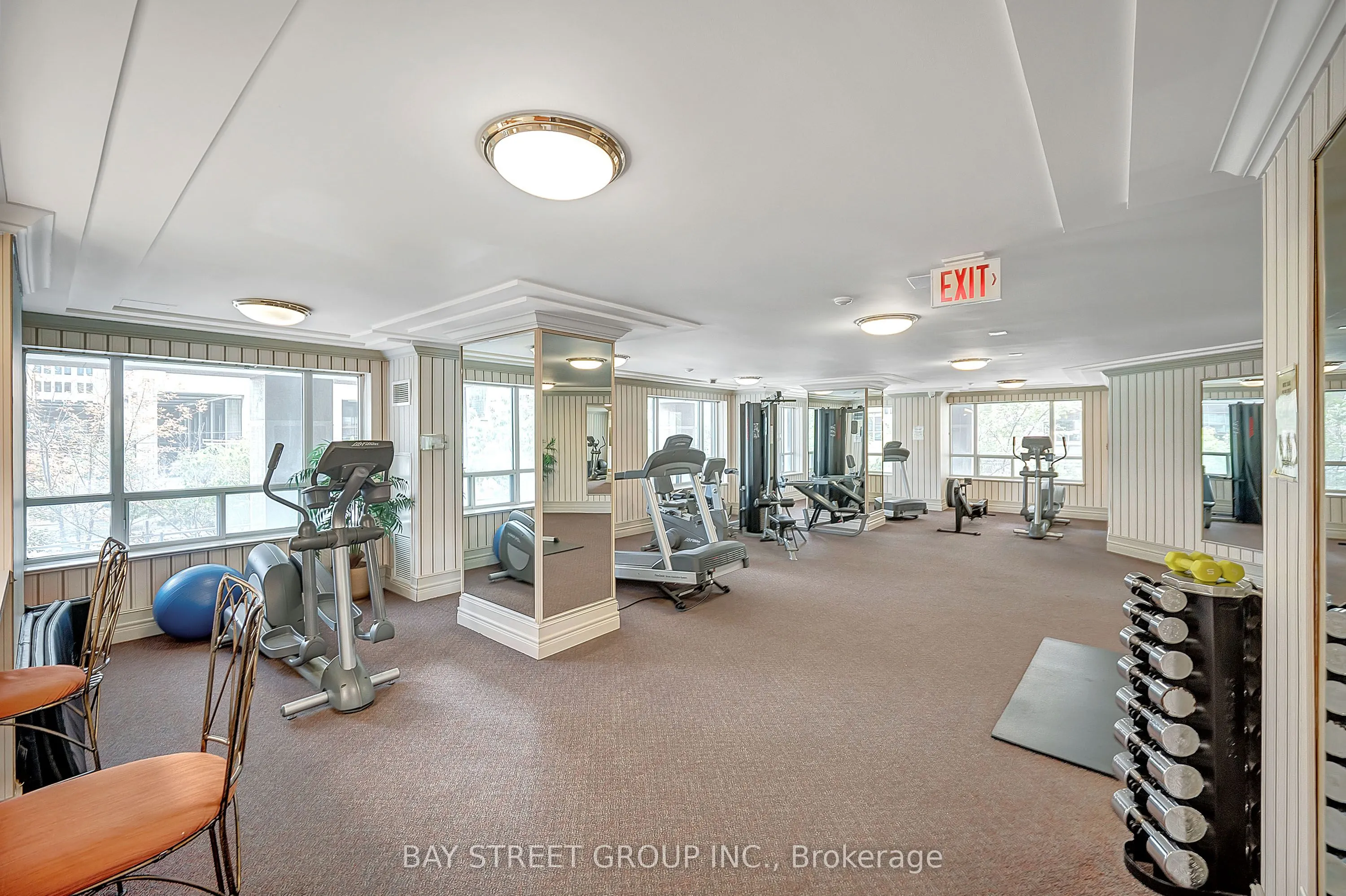 889 Bay Street
