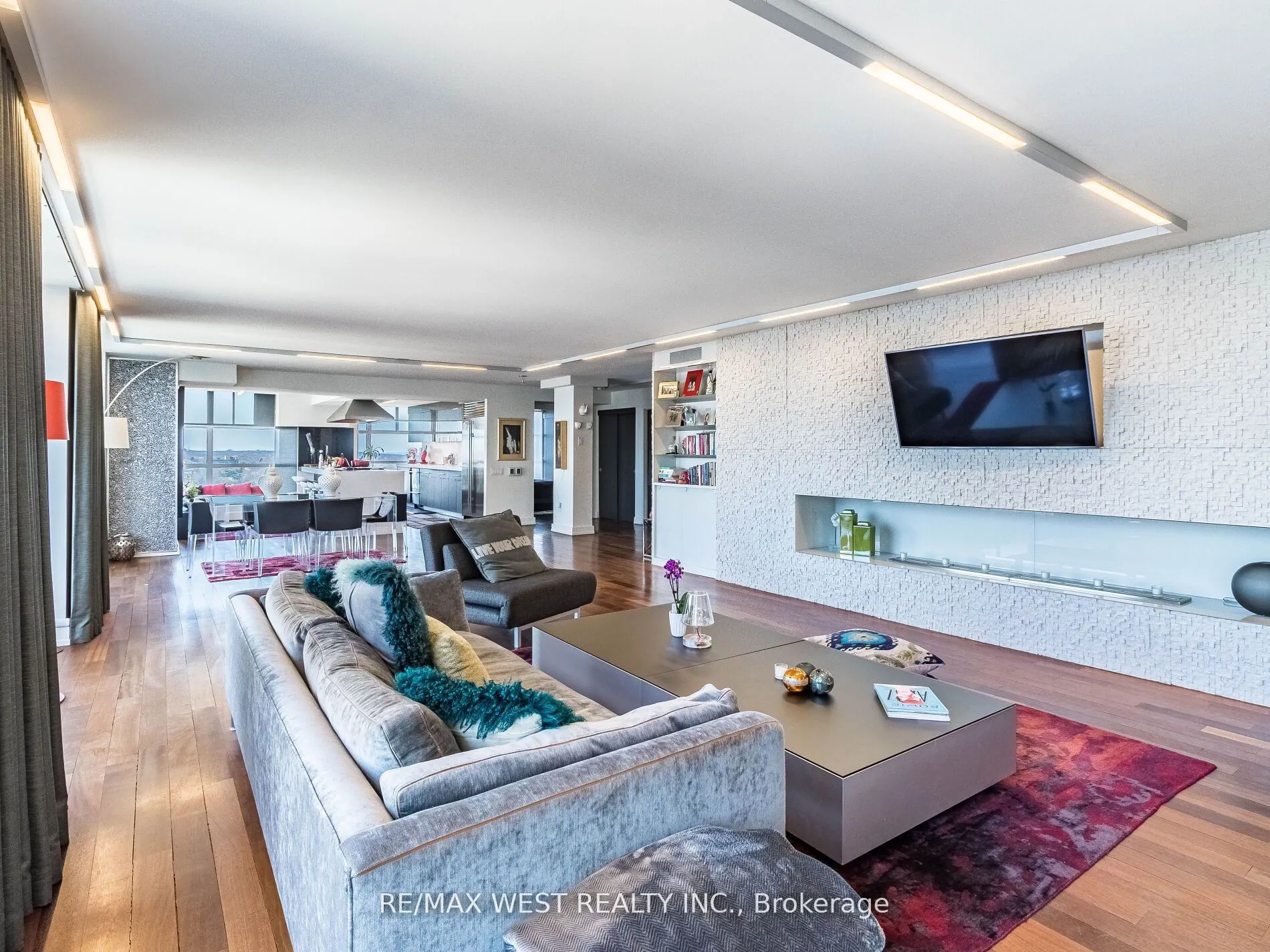 409 Bloor Street E, #Ph2