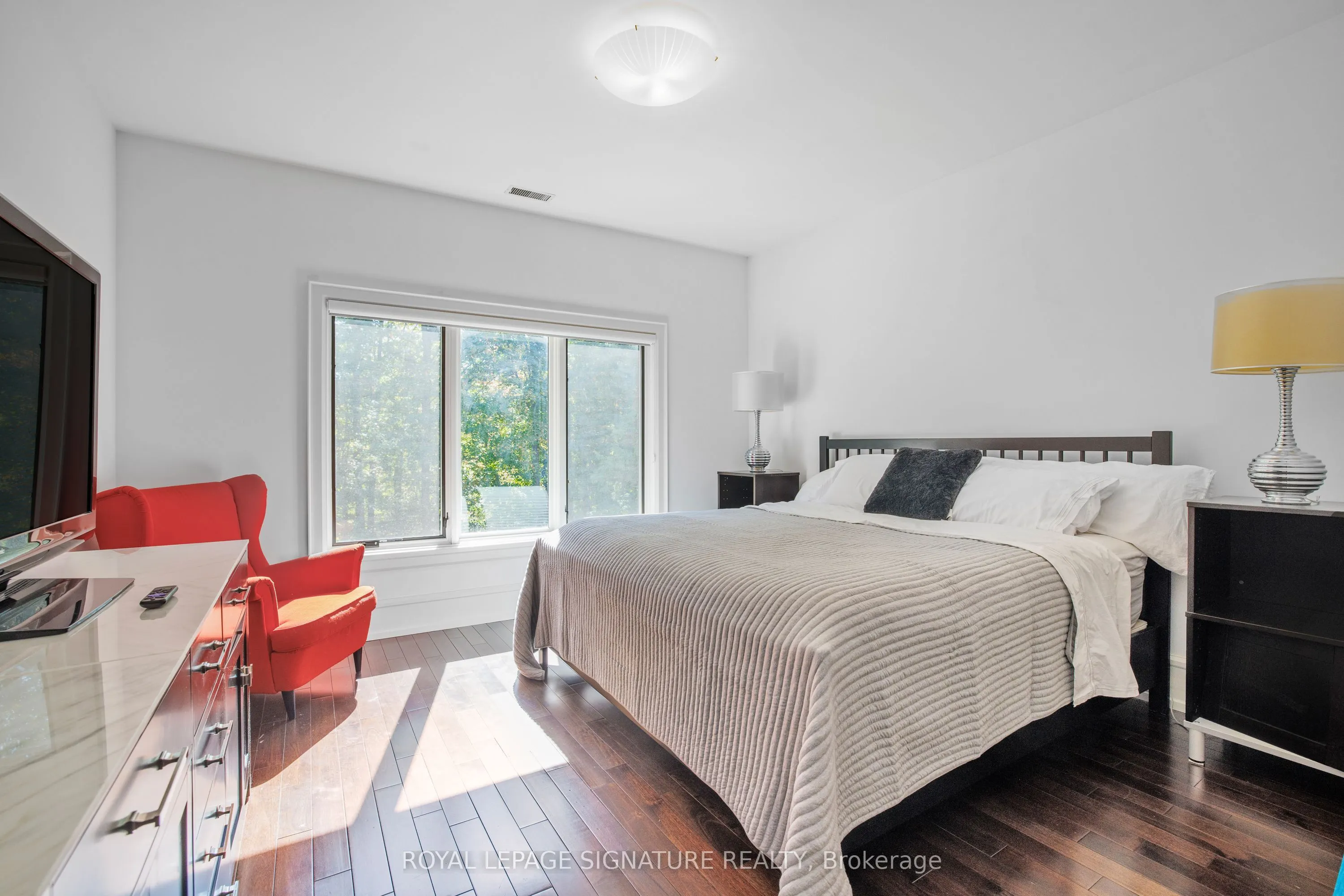 44 Crossburn Drive