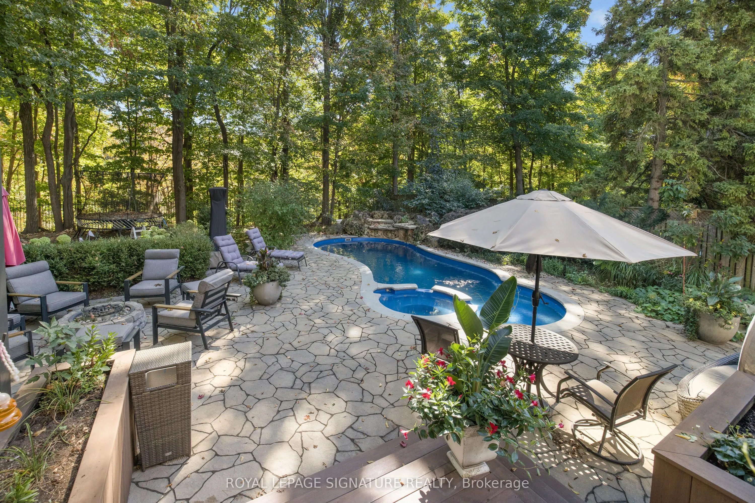 44 Crossburn Drive