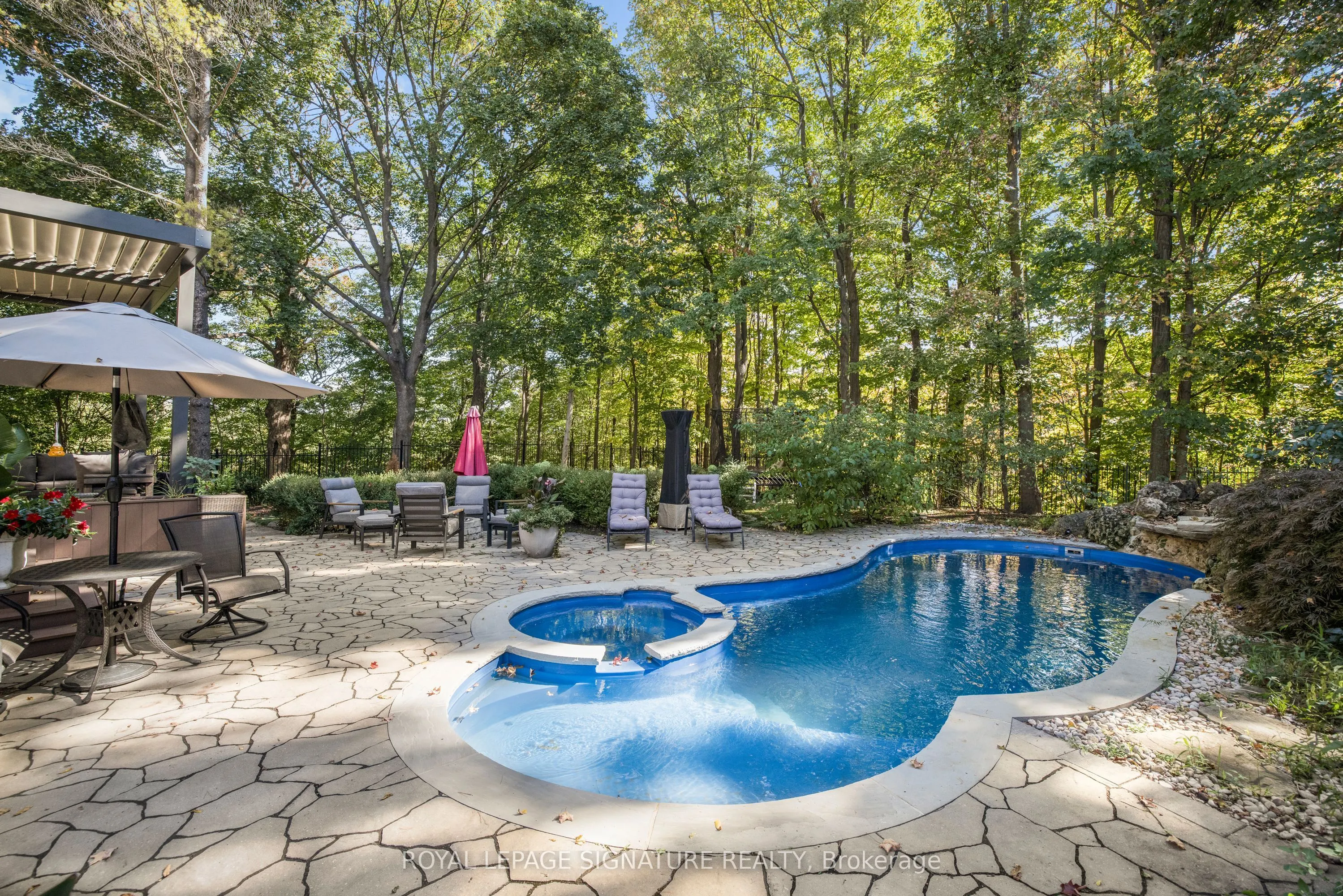 44 Crossburn Drive