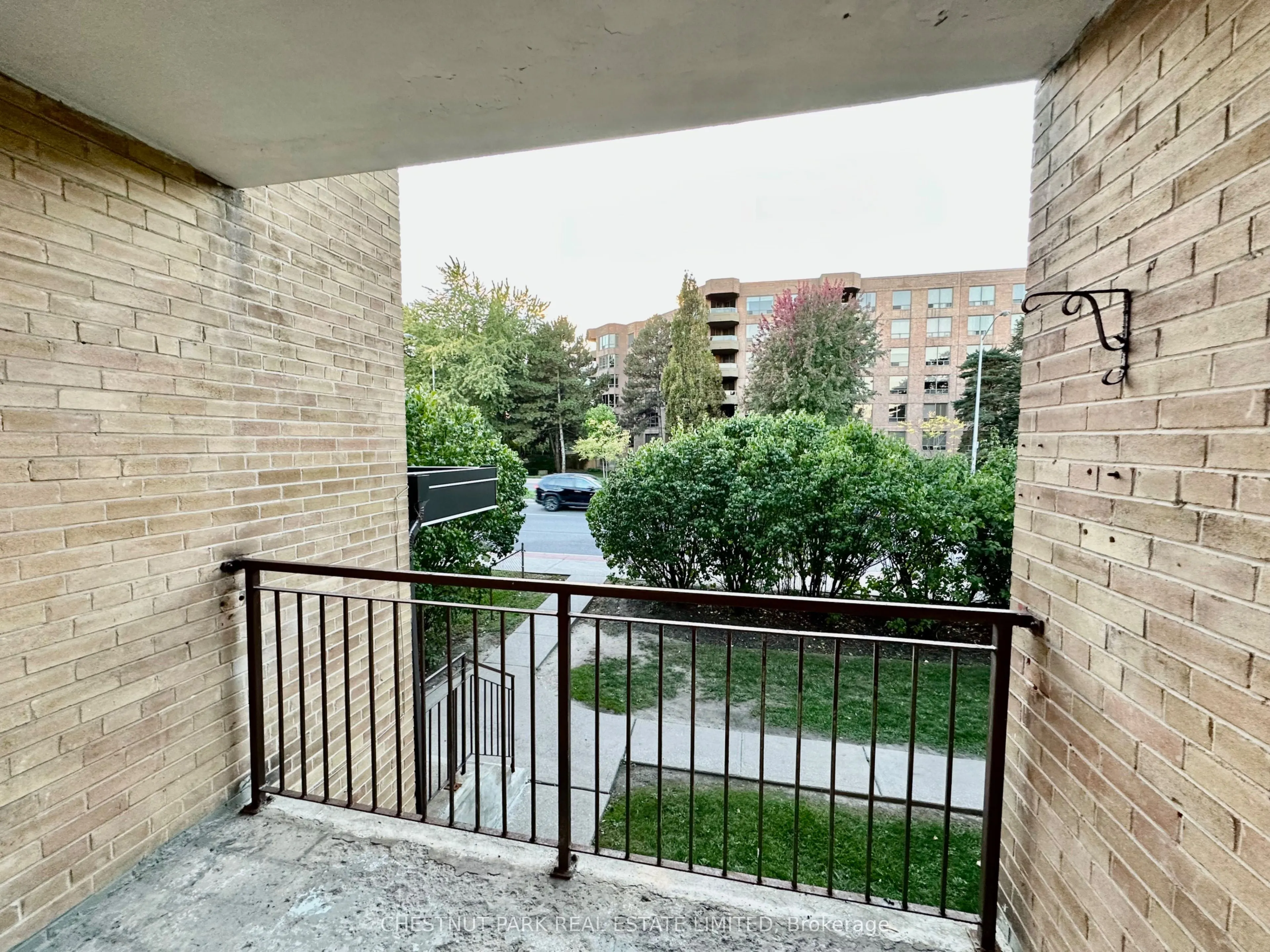 11 Wingreen Court, #6