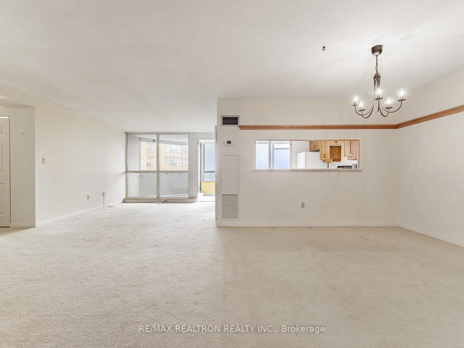 5444 Yonge Street, #703