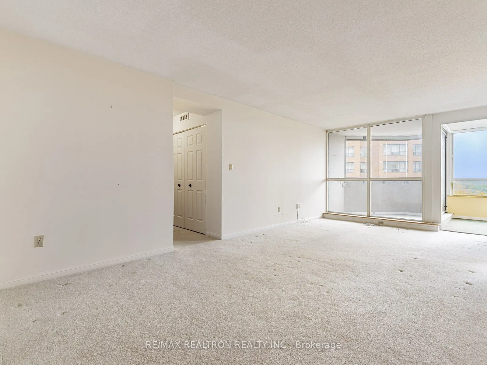 5444 Yonge Street, #703