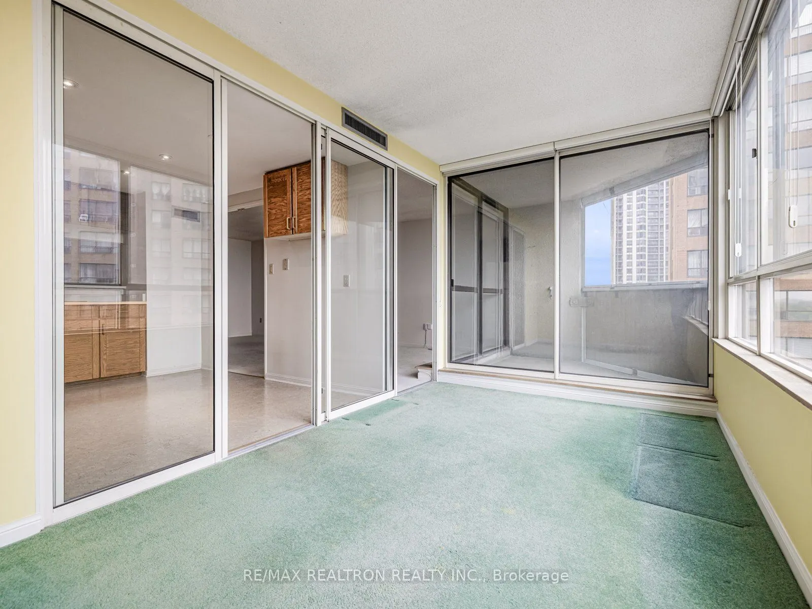5444 Yonge Street, #703