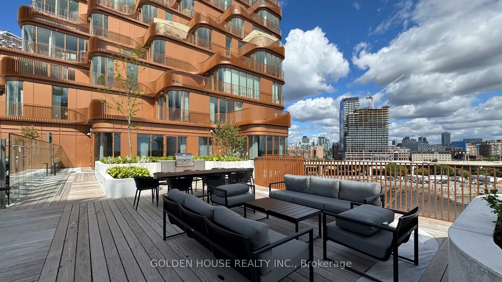 155 Merchants' Wharf, #1222