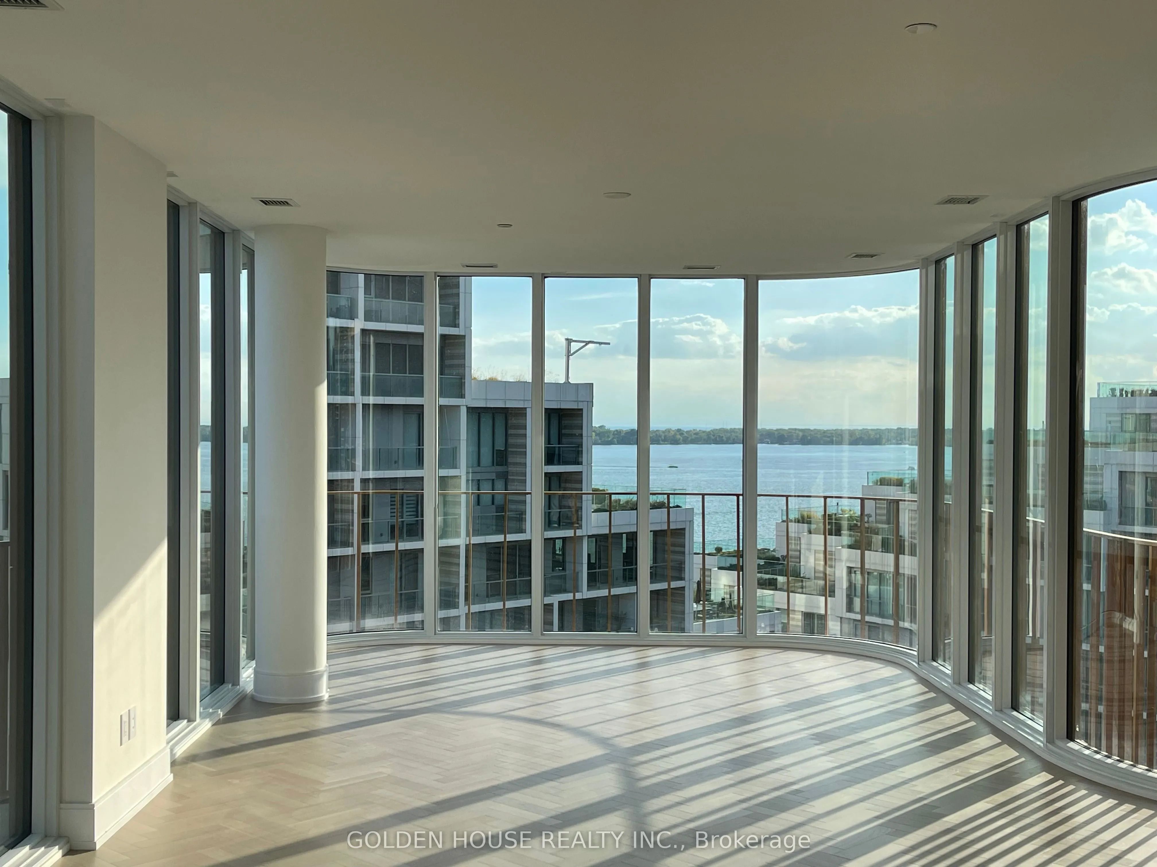 155 Merchants' Wharf, #1222