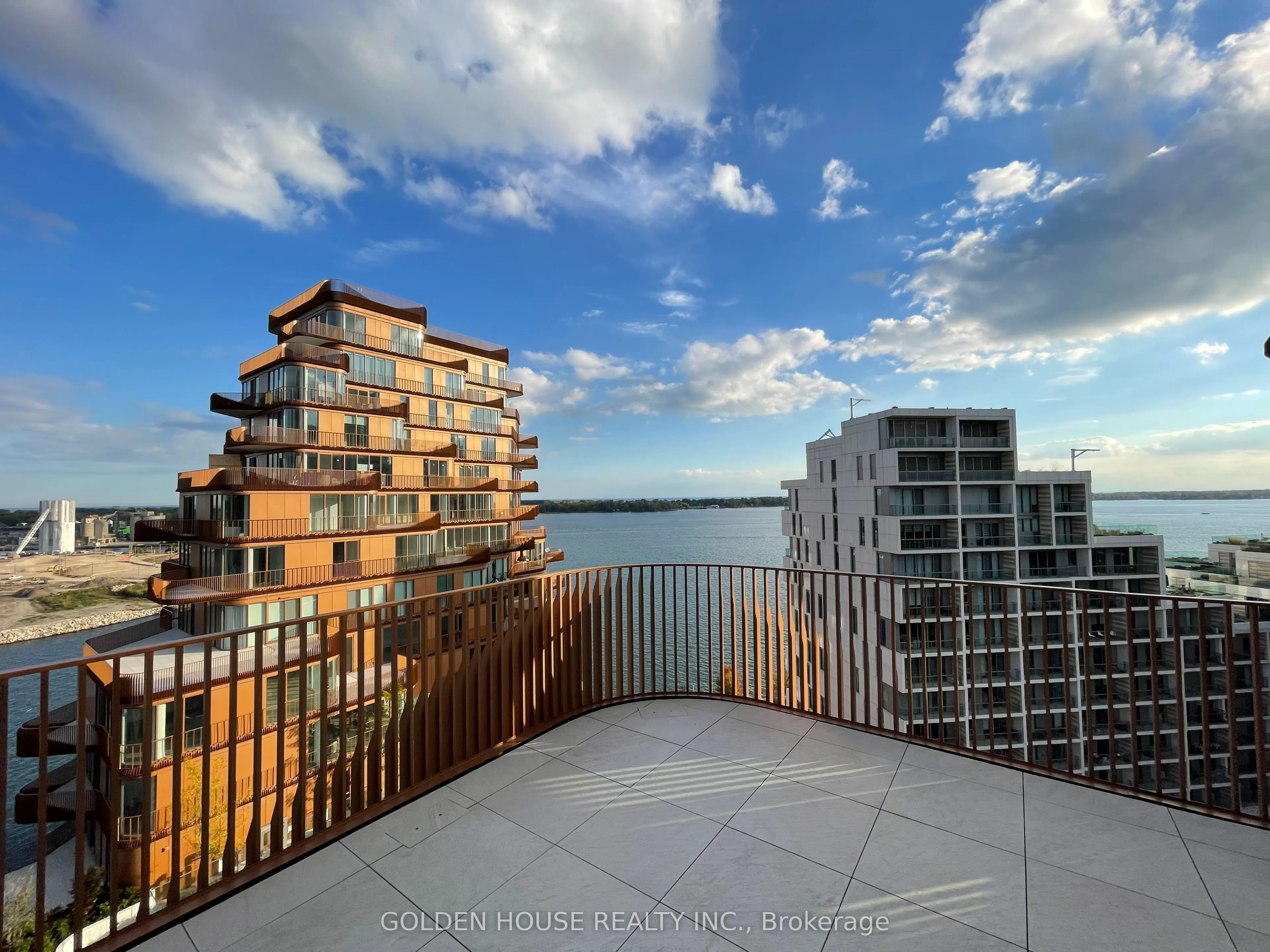 155 Merchants' Wharf, #1222