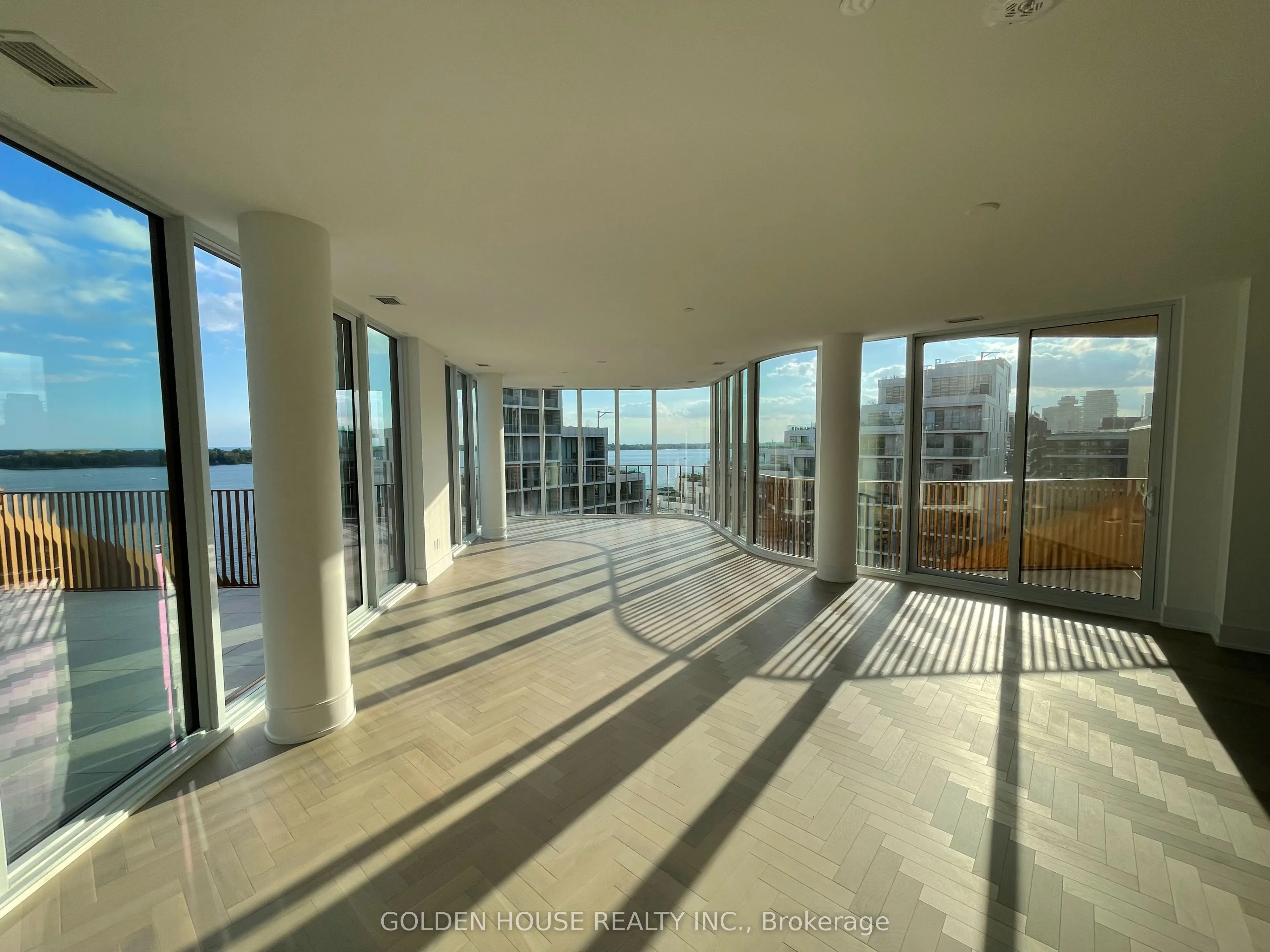155 Merchants' Wharf, #1222