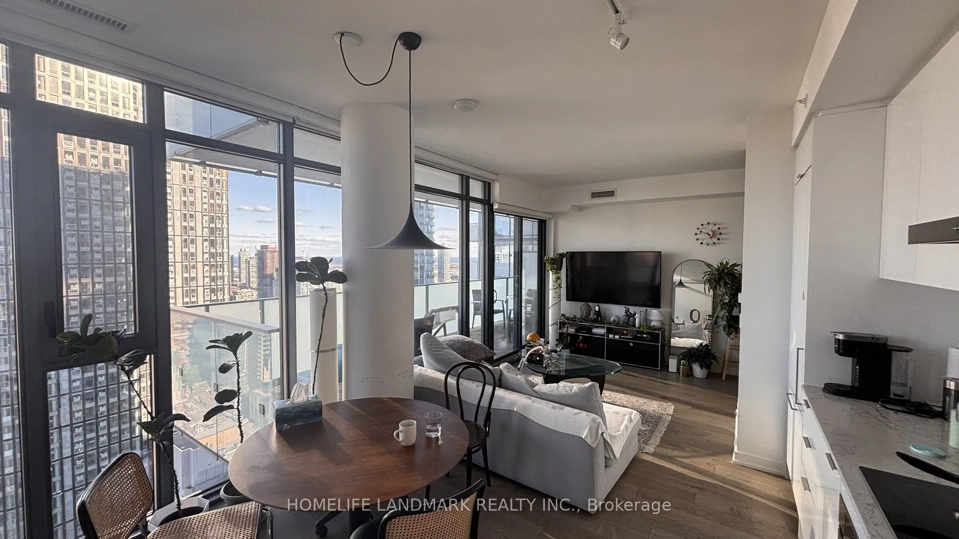 20 Lombard Street, #3516