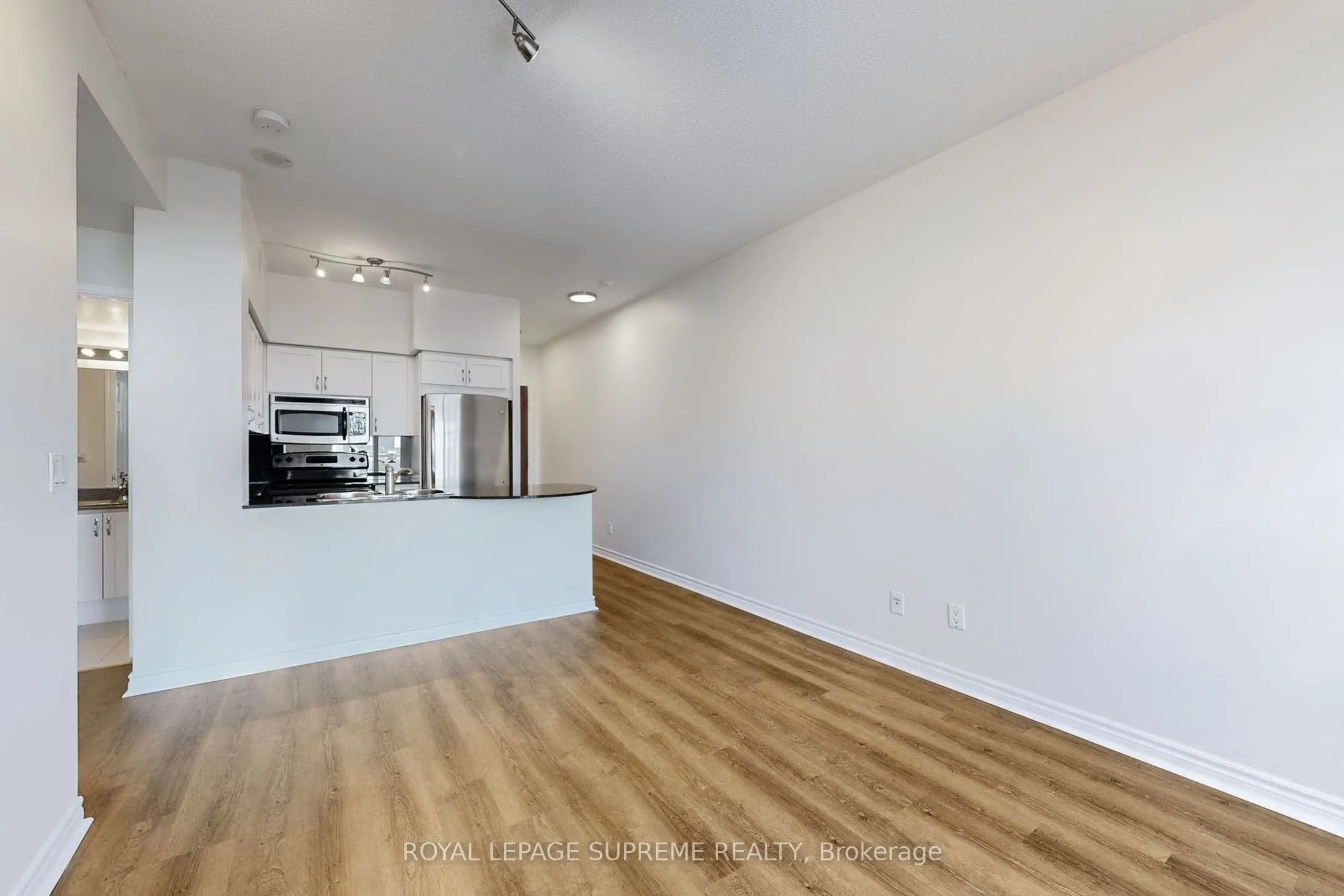 18 Kenaston Gardens, #615