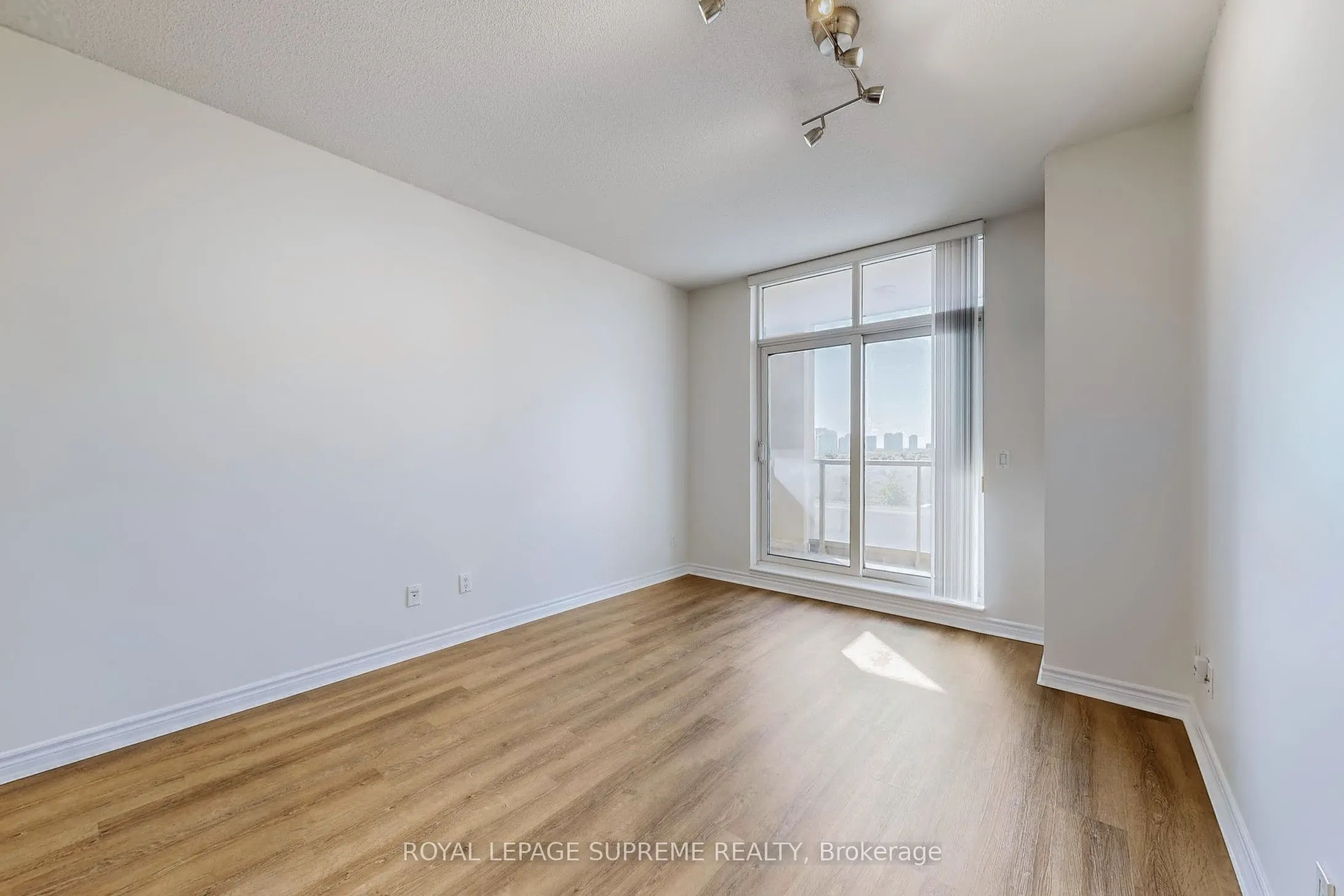 18 Kenaston Gardens, #615
