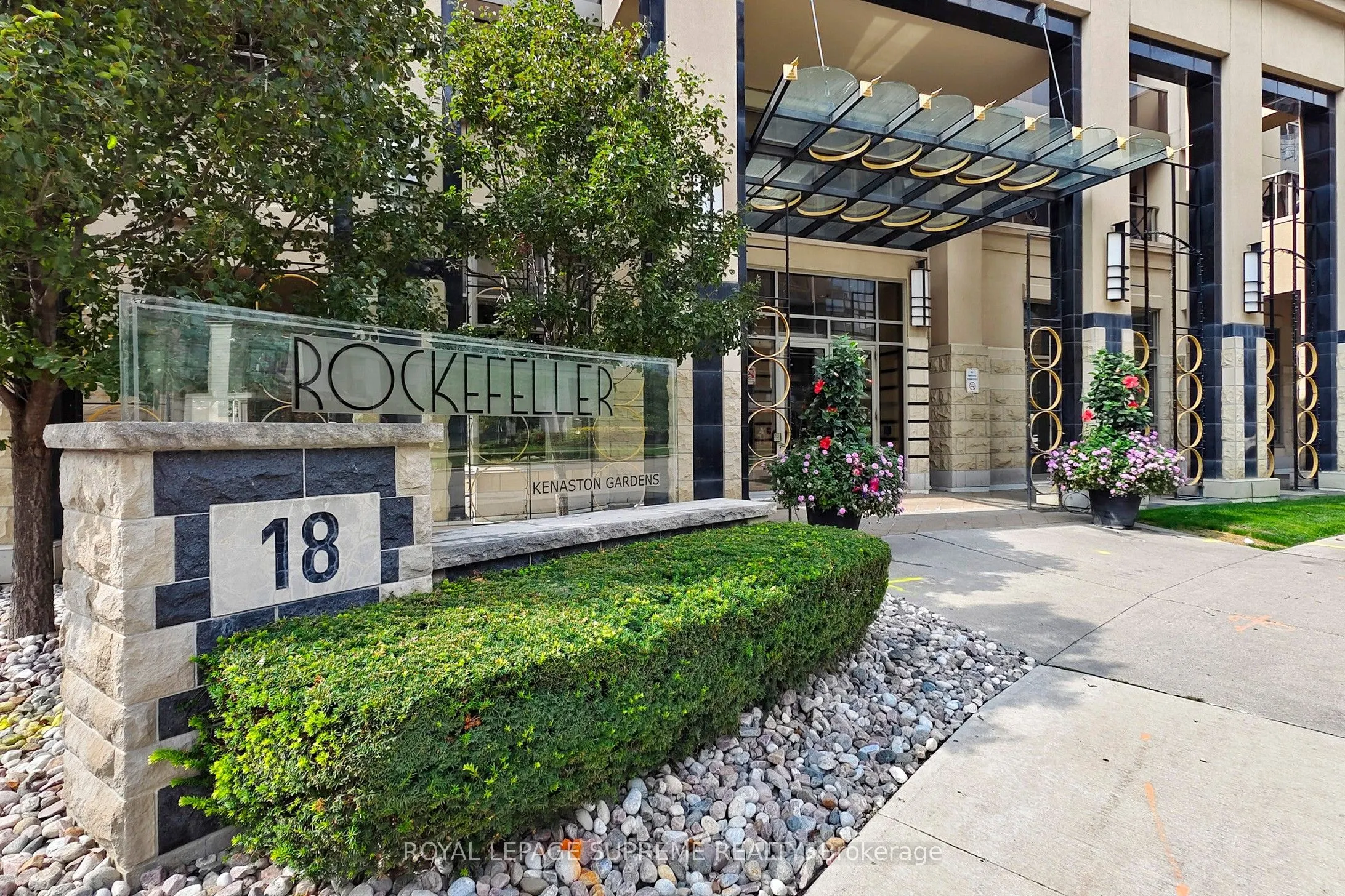 18 Kenaston Gardens, #615