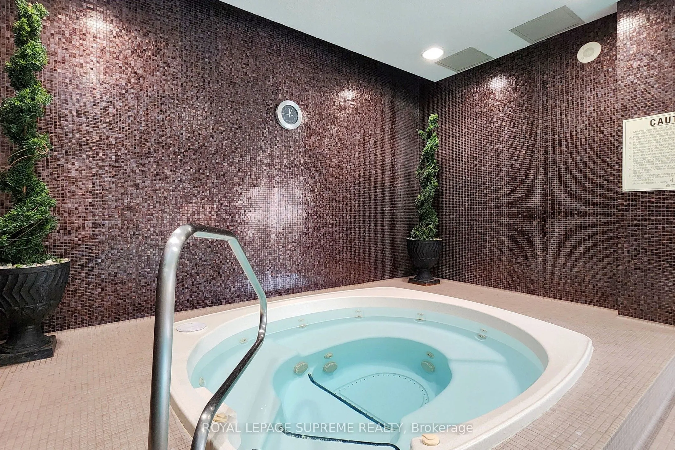 18 Kenaston Gardens, #615
